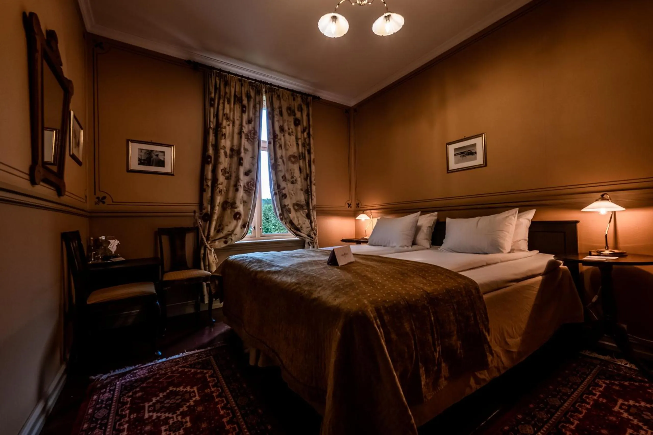 Bedroom, Bed in Dalen Hotel