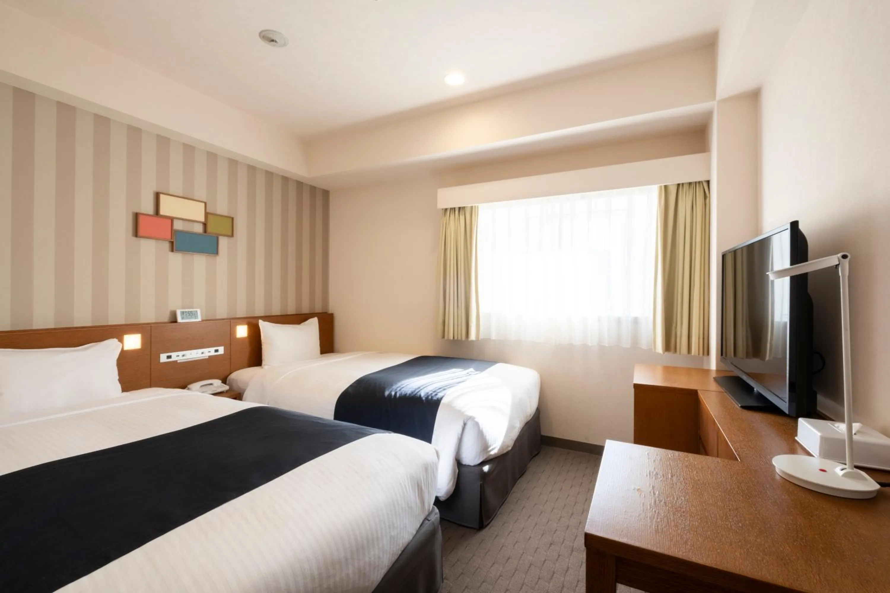 Photo of the whole room, Bed in Shinjuku Washington Hotel