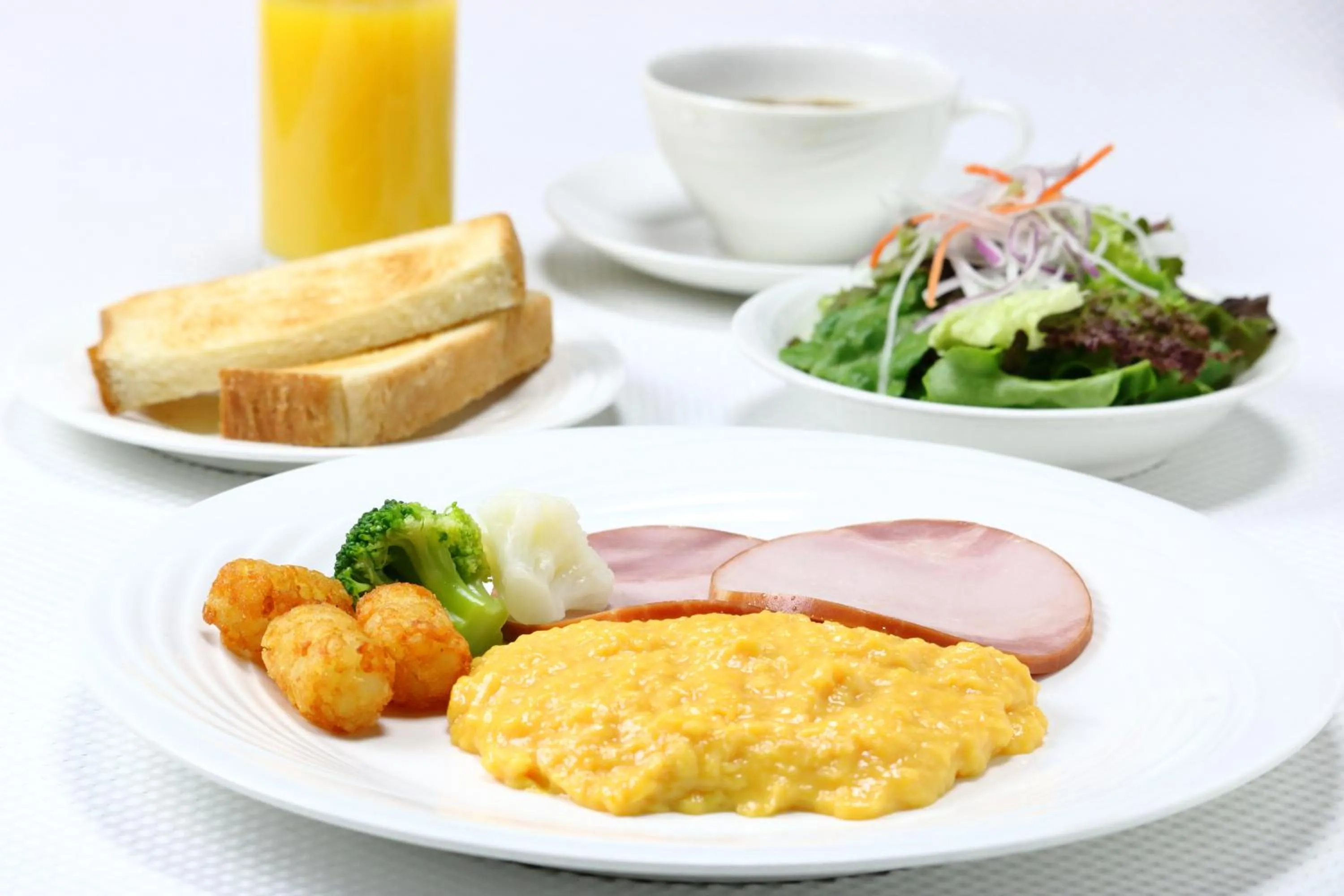 American breakfast in Hotel Grand Arc Hanzomon