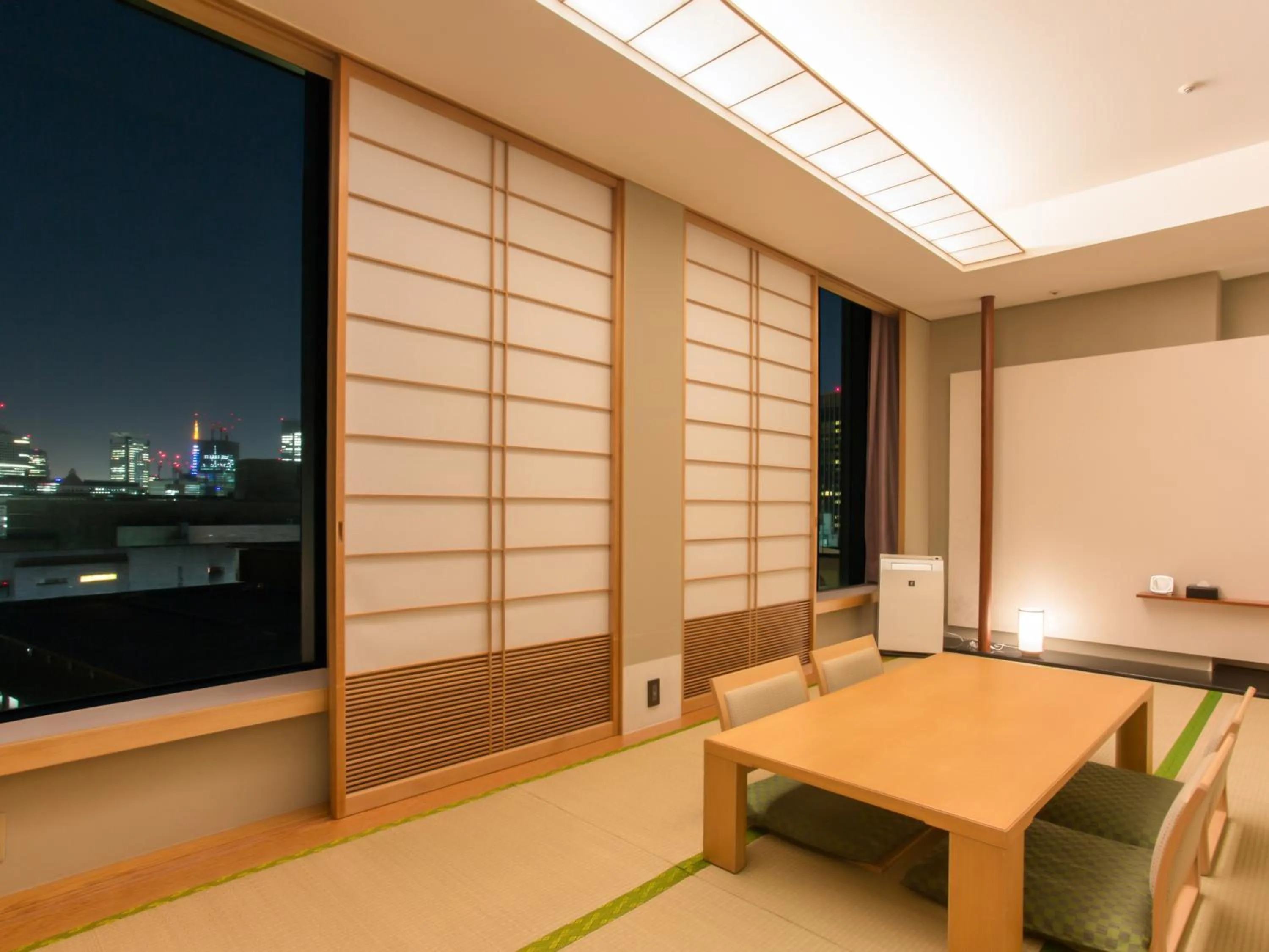 Photo of the whole room in Hotel Grand Arc Hanzomon