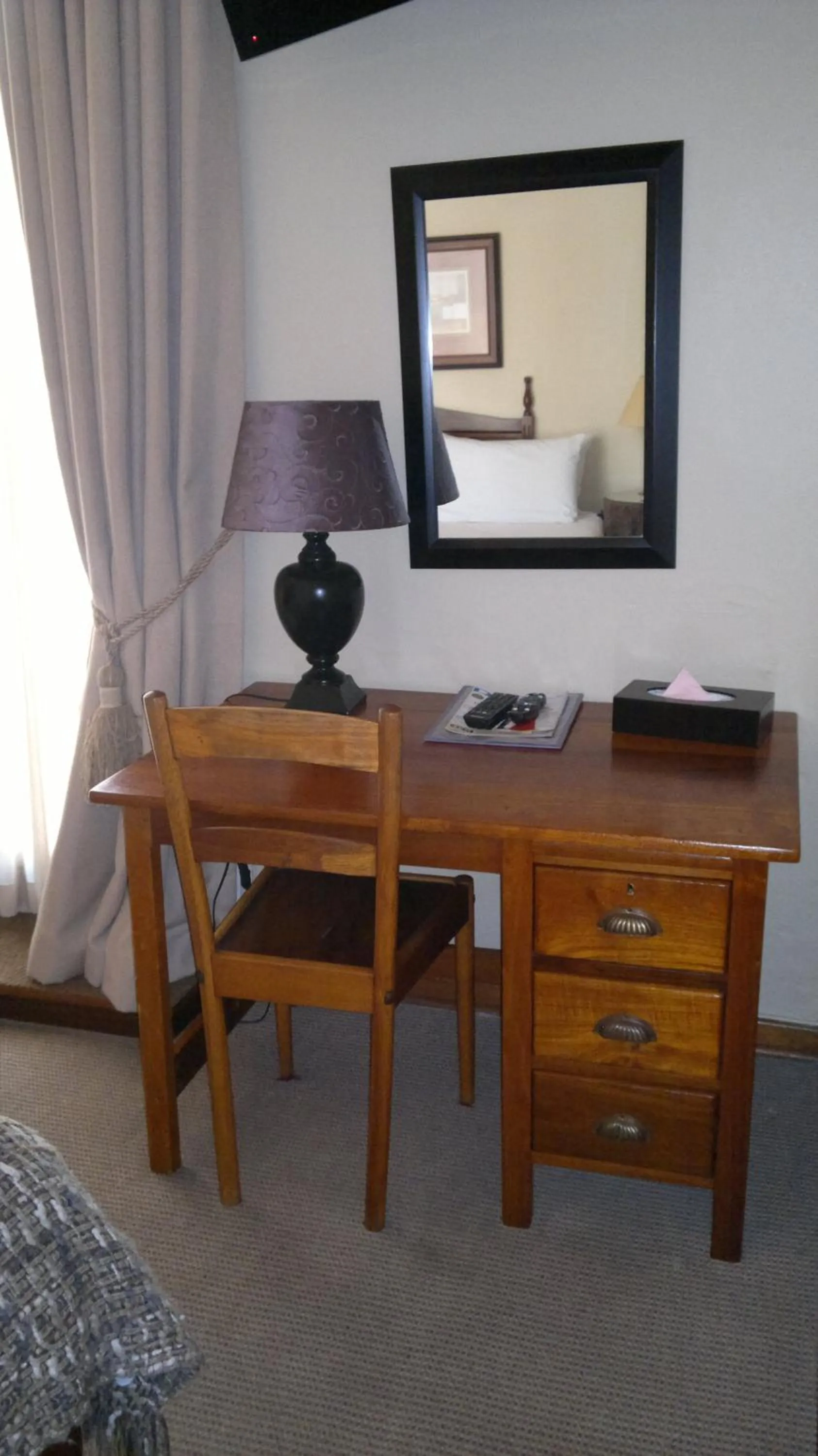 hair dresser in Agterplaas Guesthouse Pty Ltd