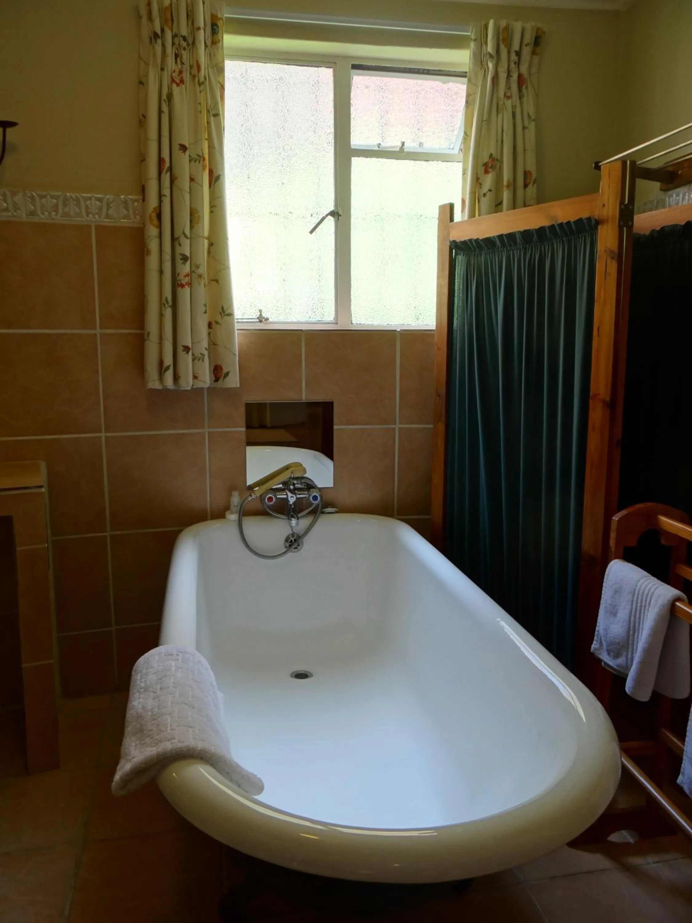 Bathroom in Agterplaas Guesthouse Pty Ltd