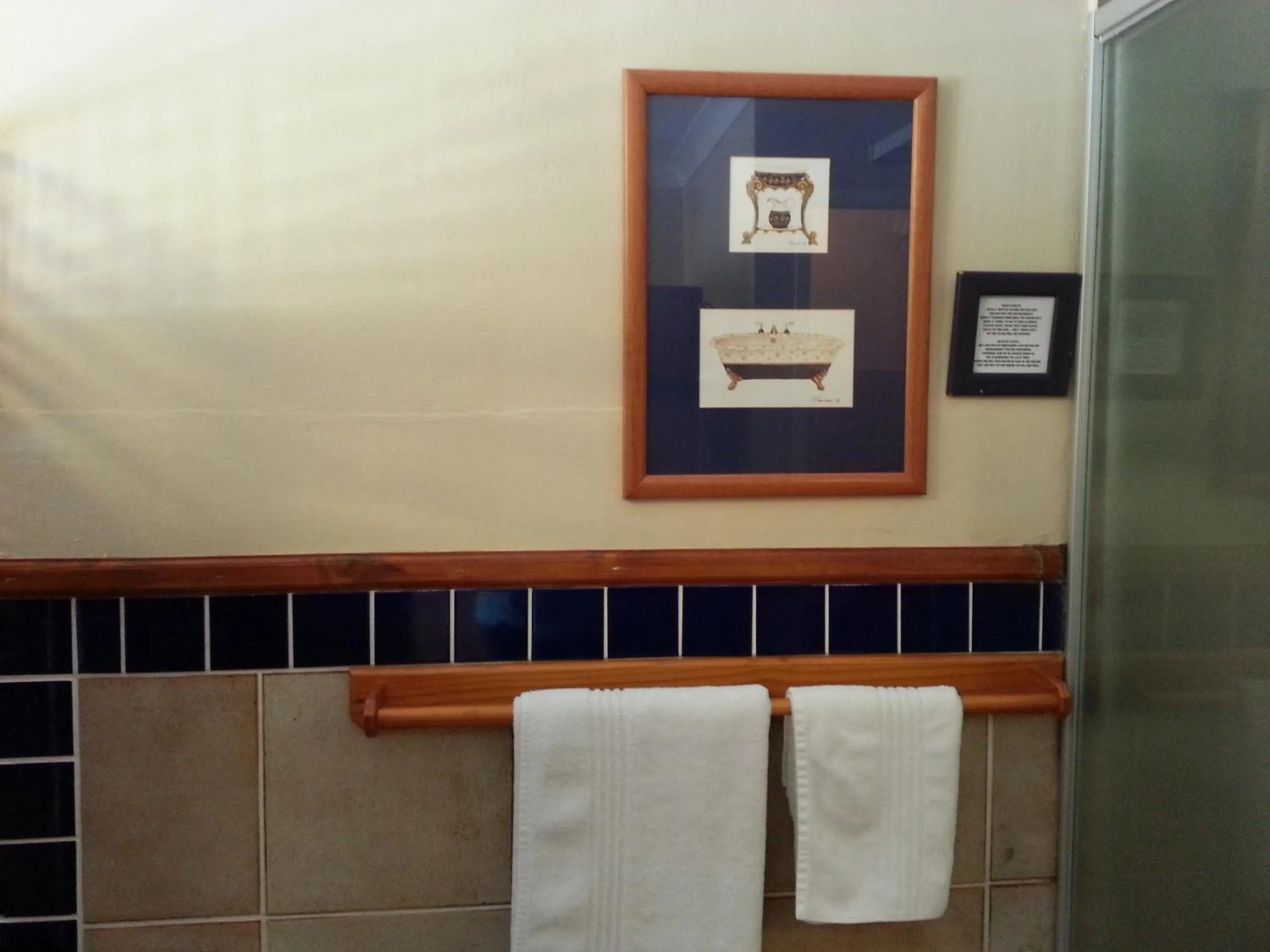 Bathroom in Agterplaas Guesthouse Pty Ltd