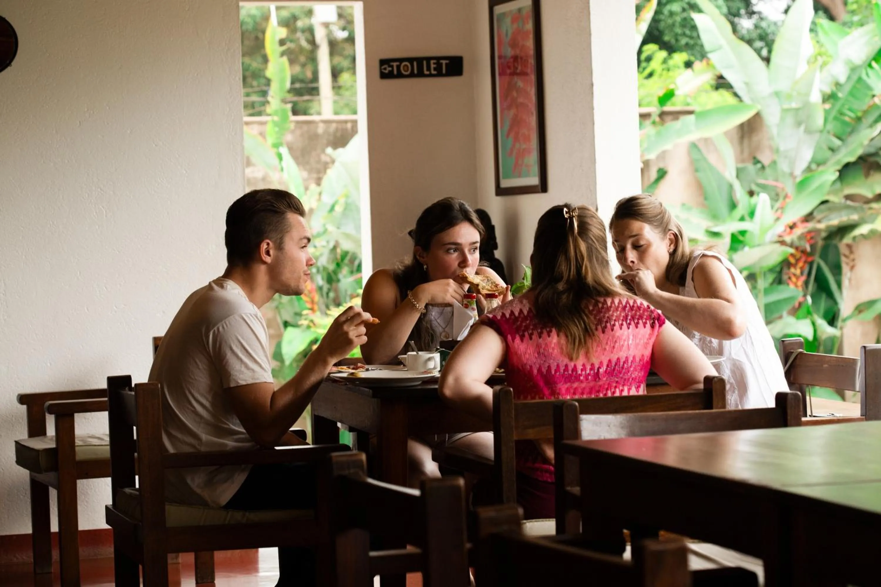 Restaurant/places to eat in Bristol Cottages Kilimanjaro