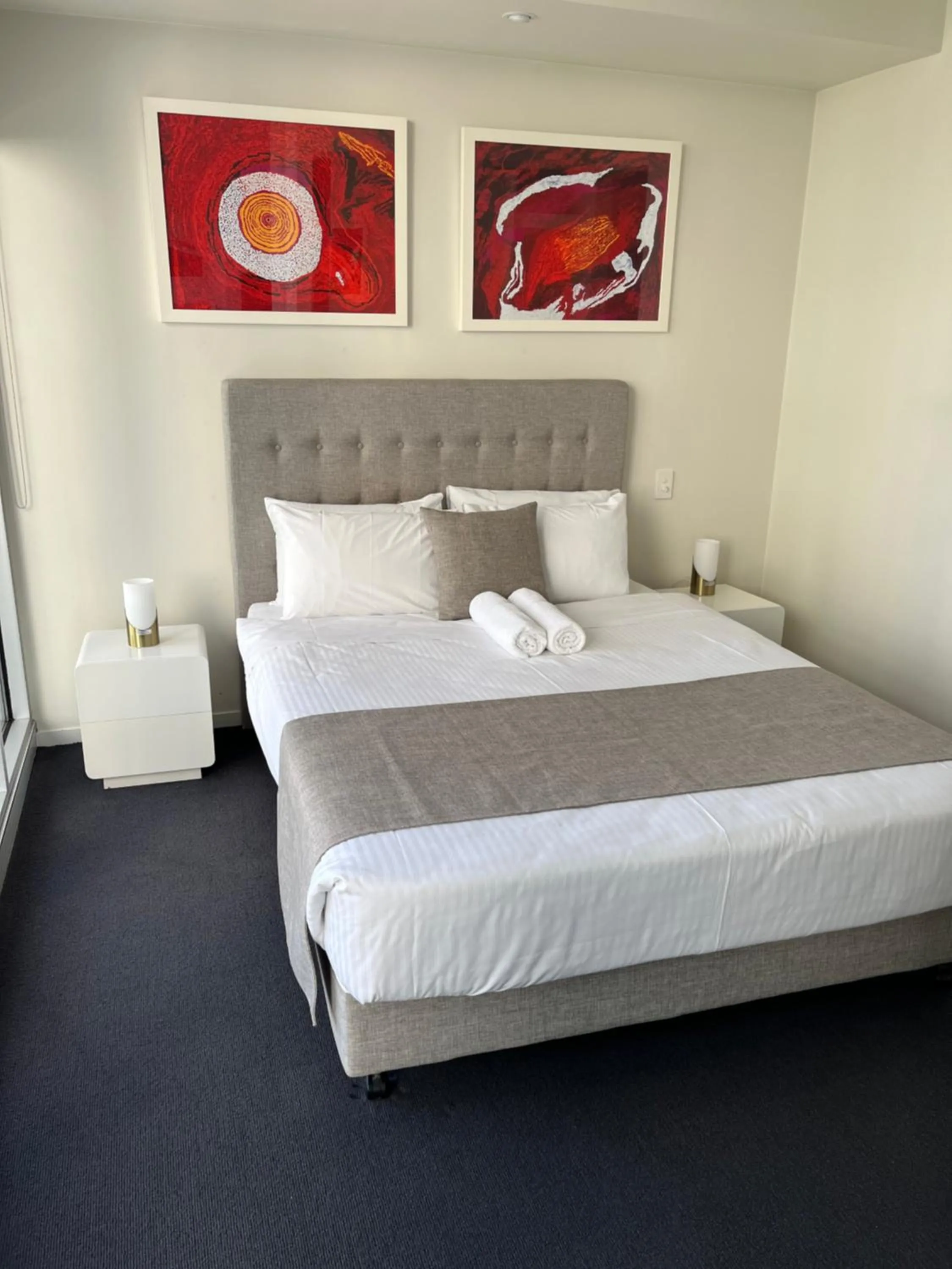 Bed in Tasha's Apartments on Warwick