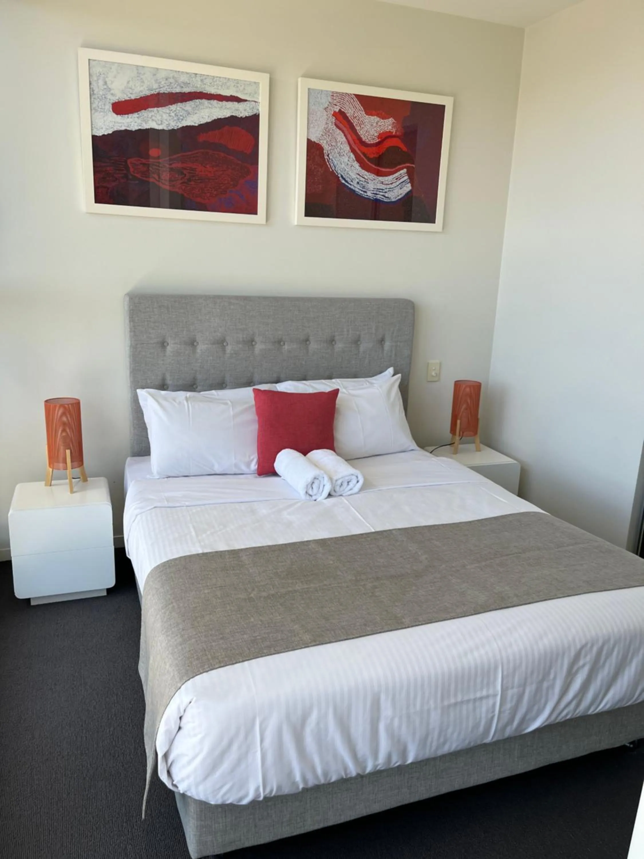 Bed in Tasha's Apartments on Warwick