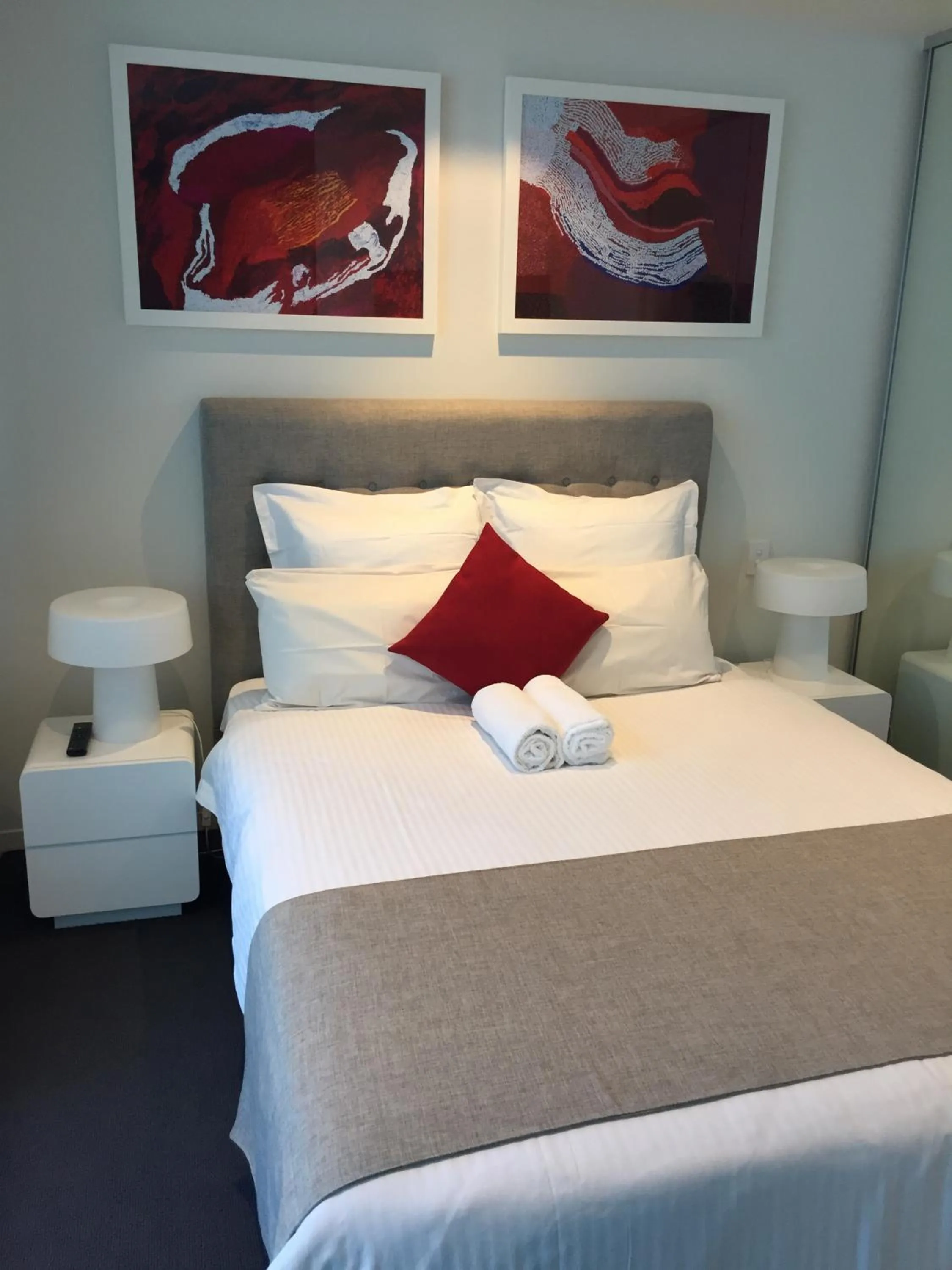 Bed in Tasha's Apartments on Warwick