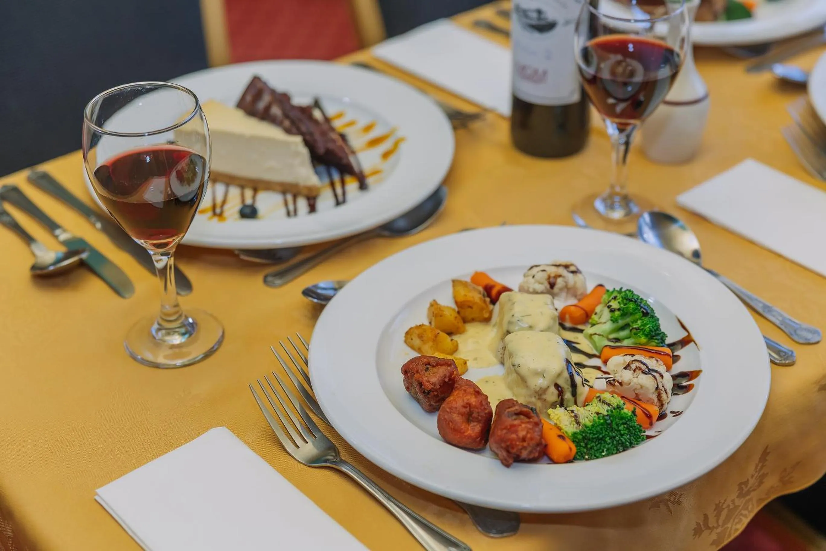 Dinner in Muthu Ben Doran Hotel