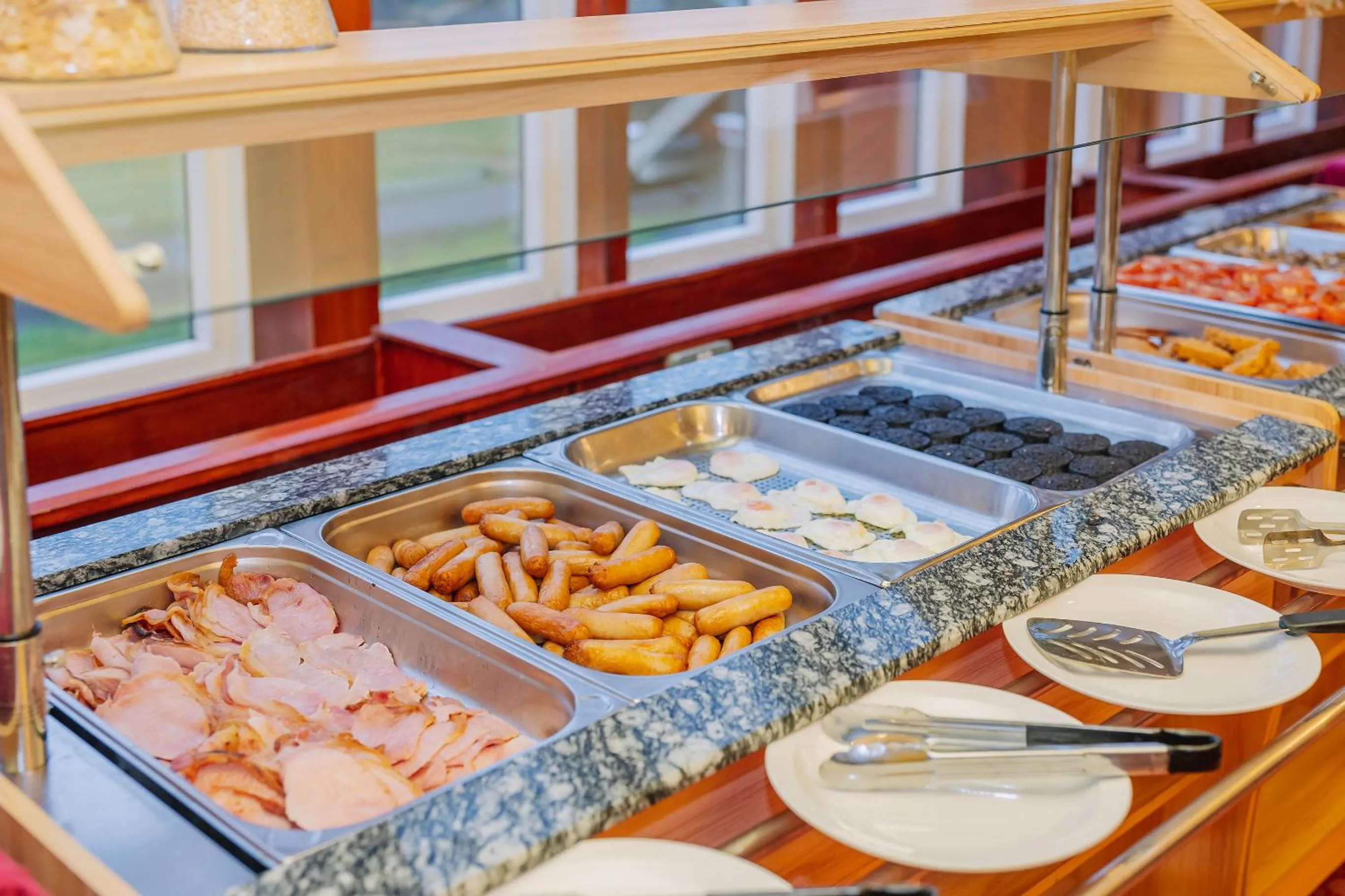 Buffet breakfast in Muthu Ben Doran Hotel