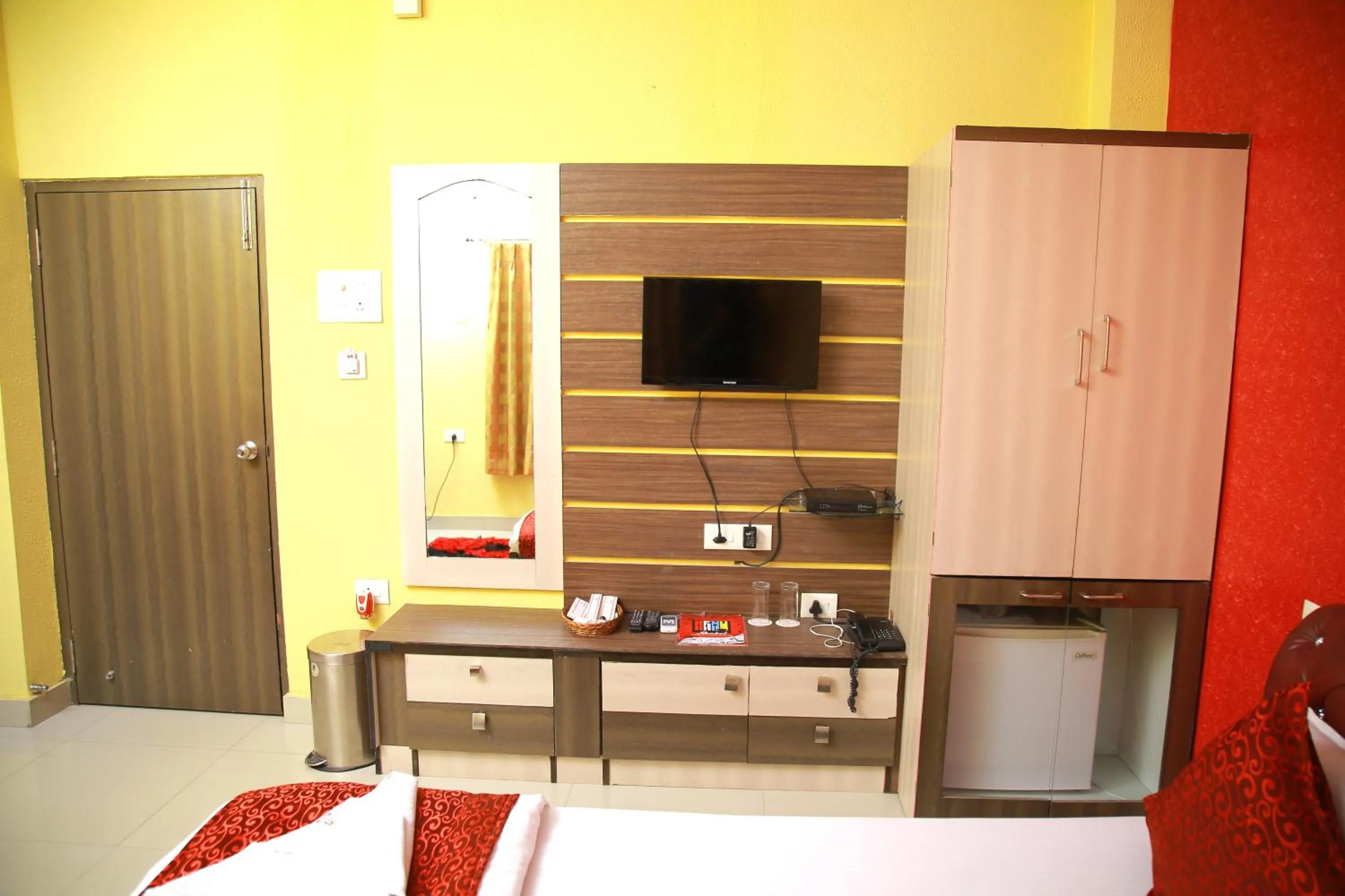 TV and multimedia, Bed in Babul Hotel