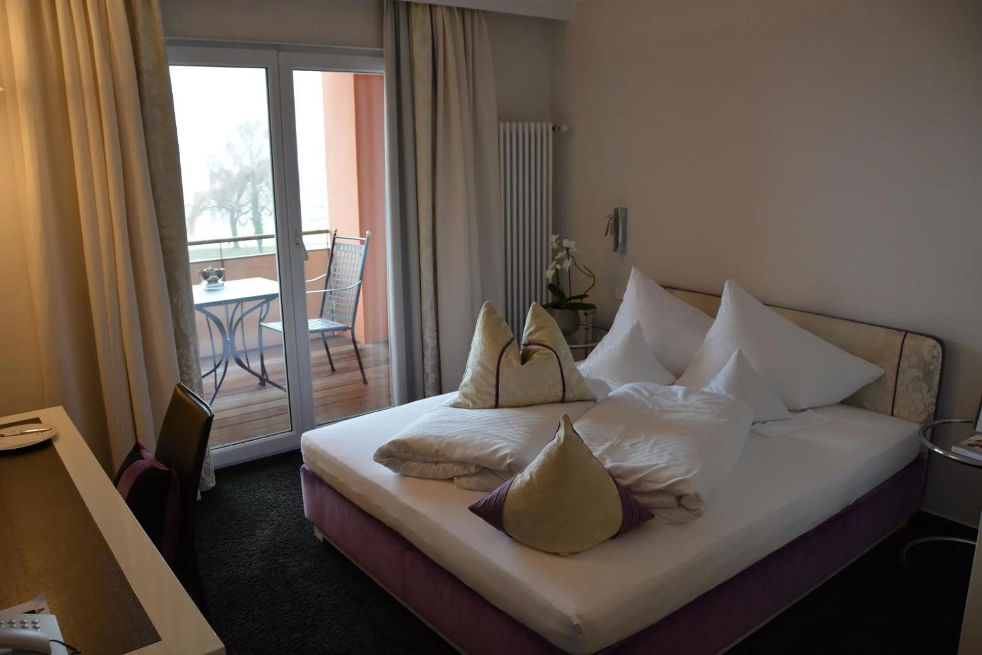 Photo of the whole room, Bed in Romantik Hotel Residenz am See