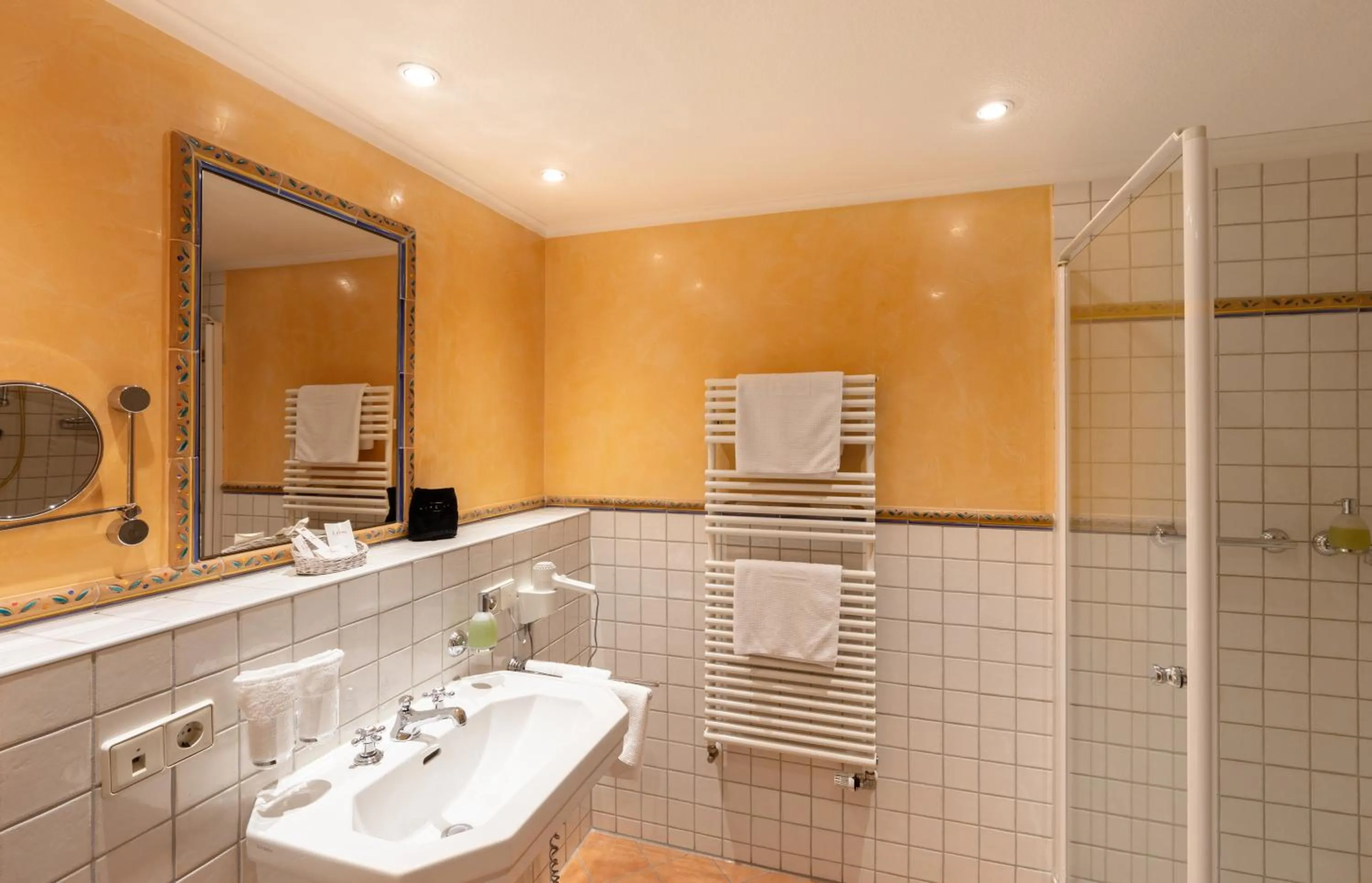 Shower in Romantik Hotel Residenz am See