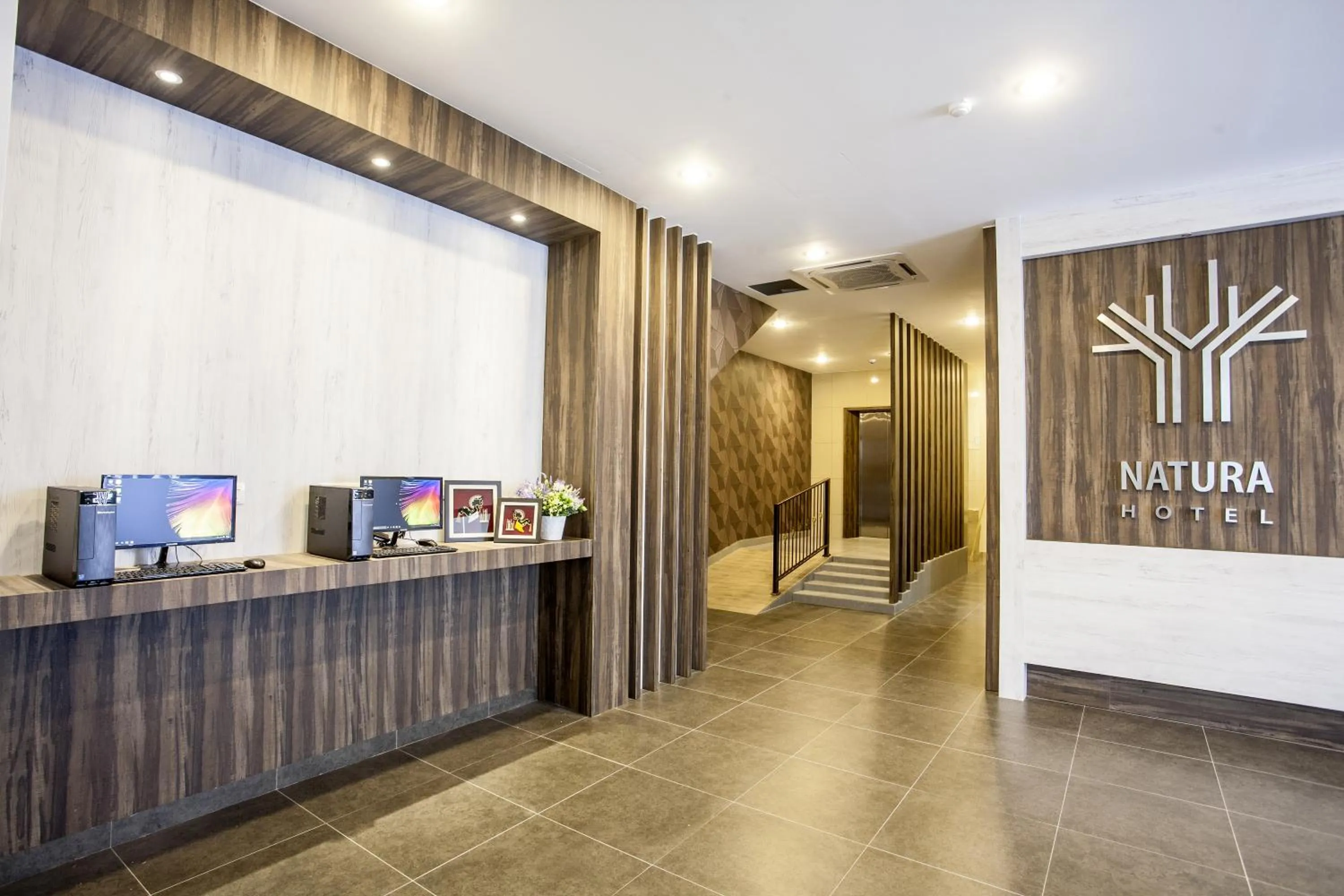 Business facilities in Natura Hotel