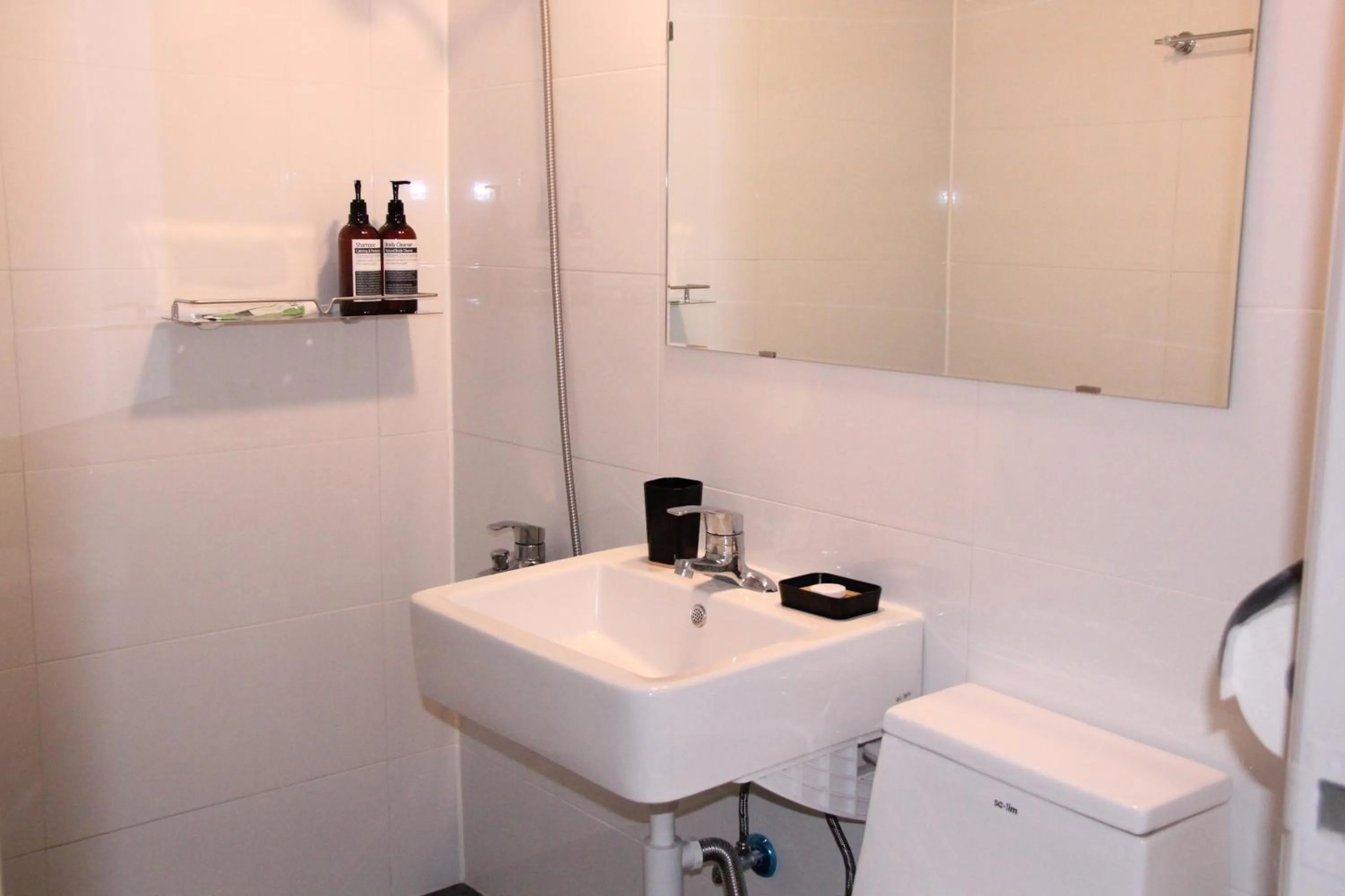 Bathroom in Wood House Hotel