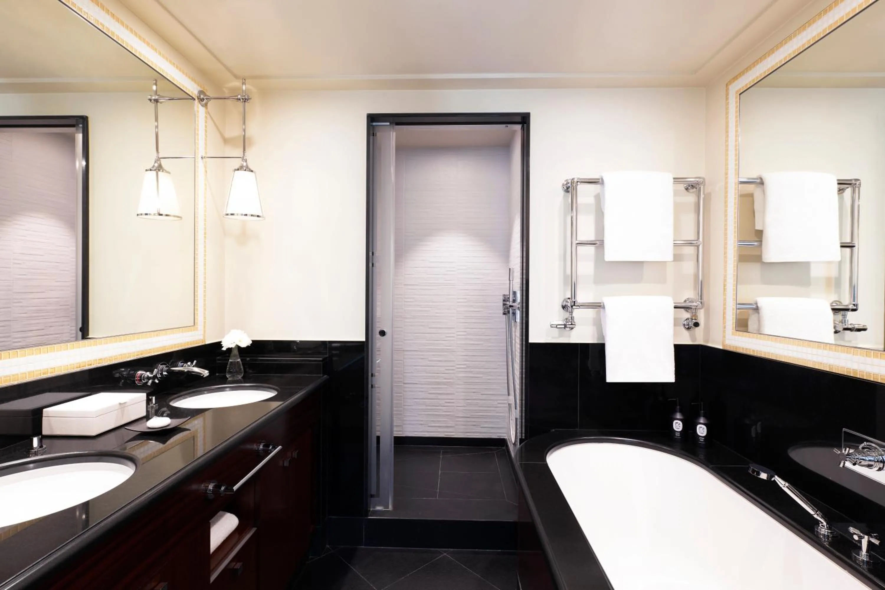 Bathroom in Hôtel Barrière Fouquet's Paris