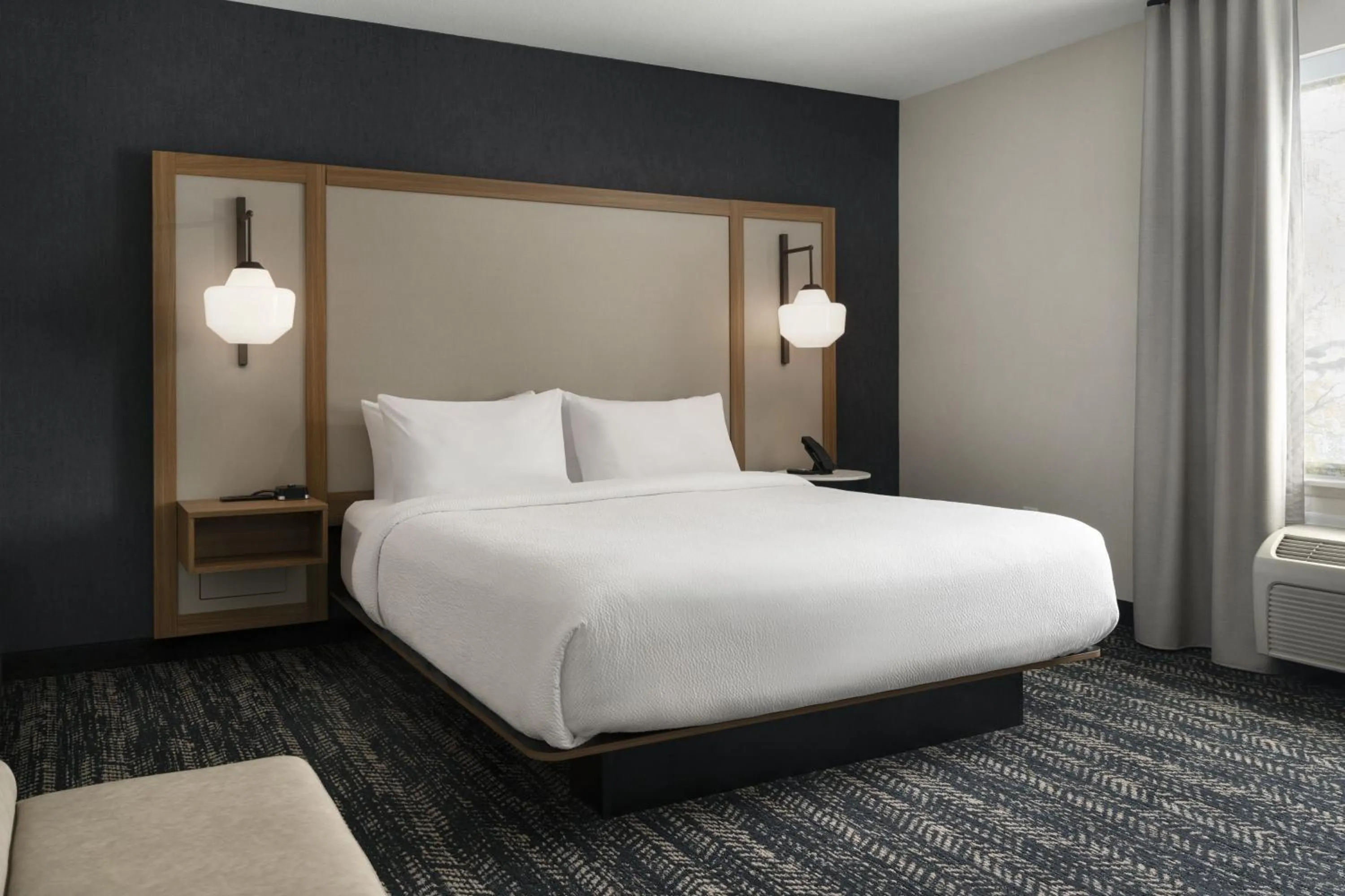 Bedroom, Bed in Fairfield by Marriott Inn & Suites Fresno Riverpark