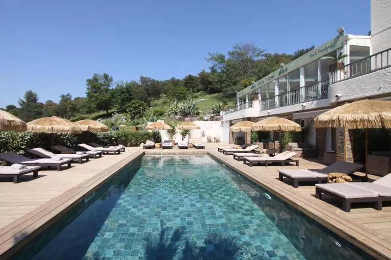 Patio in Villa Tricoli B&B avec Piscine