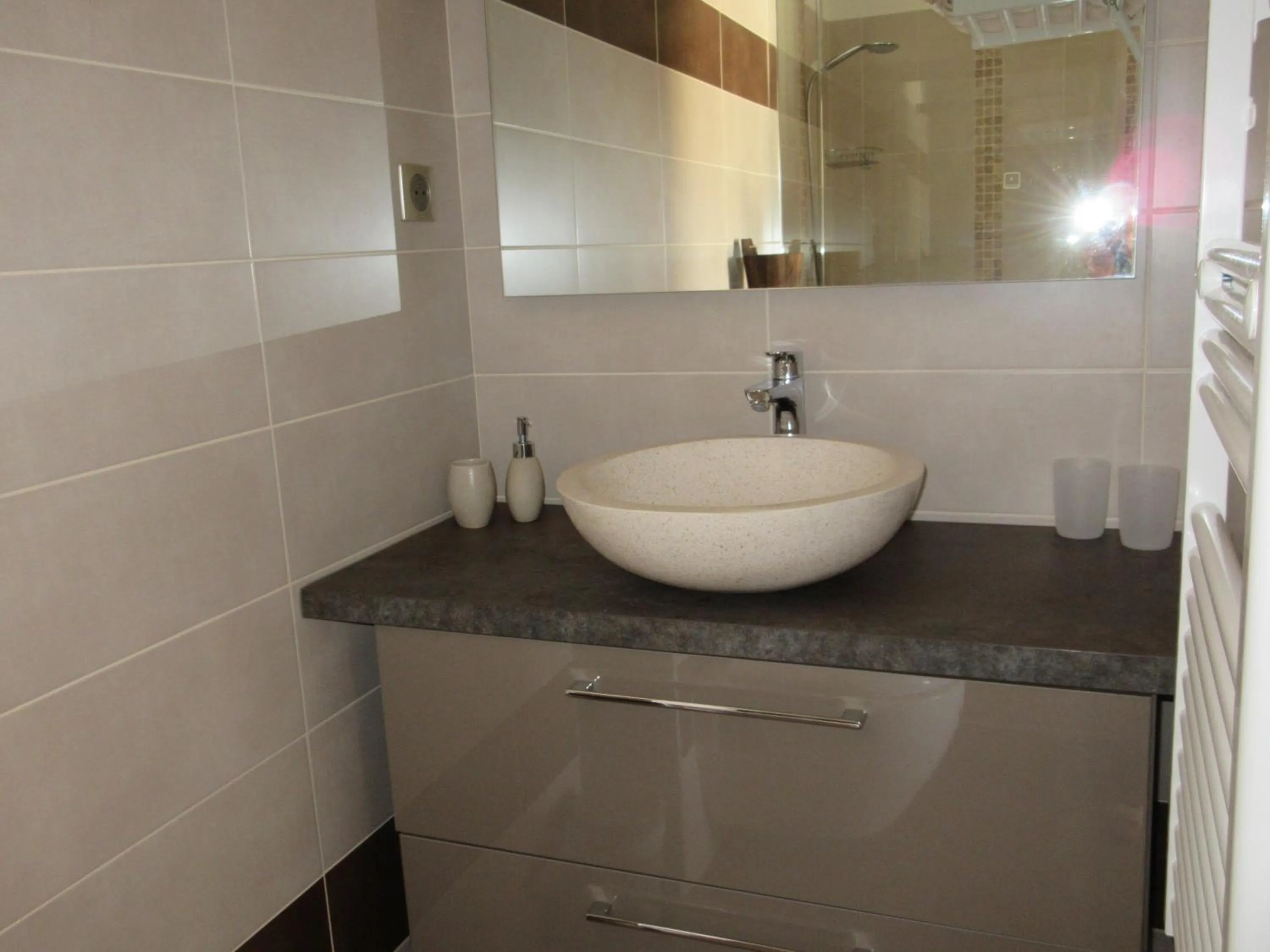 Bathroom in Villa Tricoli B&B avec Piscine