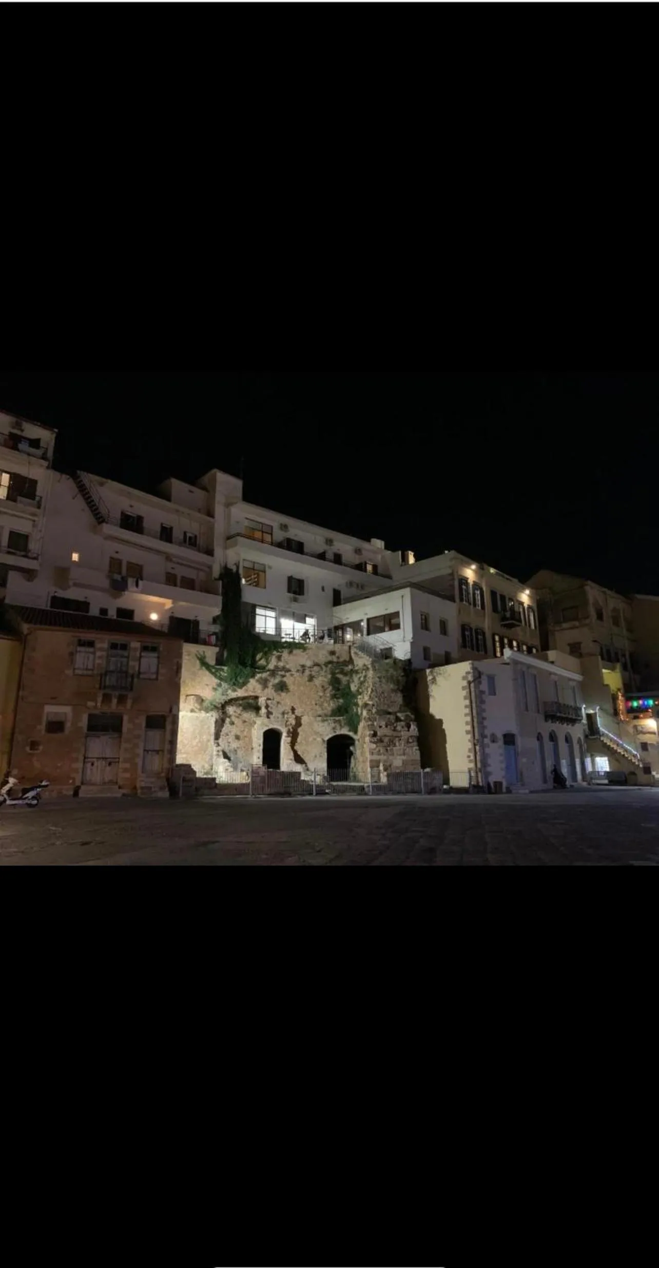 Property building in Amphitrite Hotel