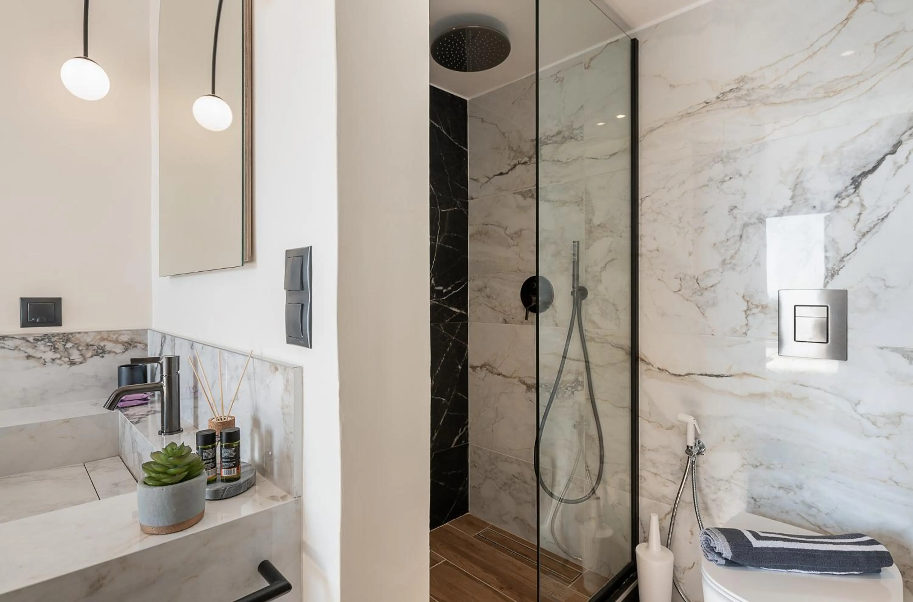 Bathroom in Amphitrite Hotel