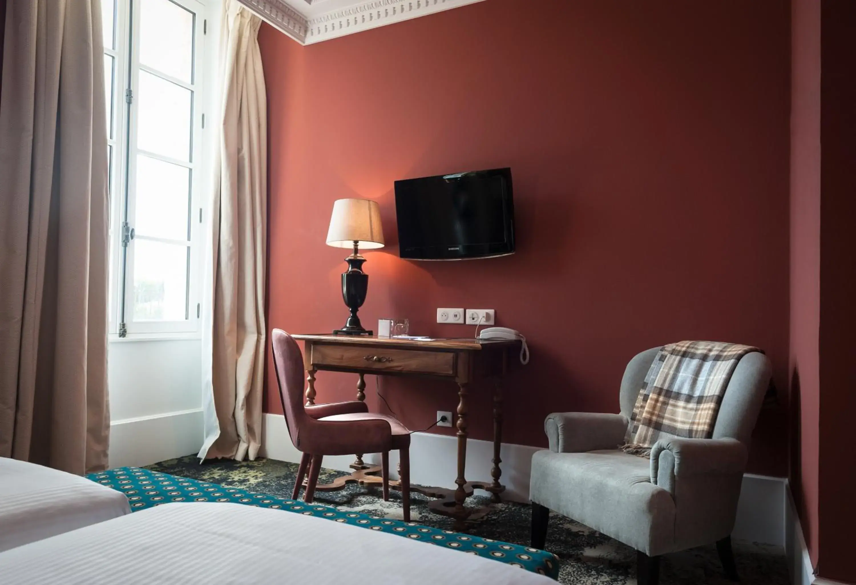 Castle Deluxe Room in Château de Saulon Castle Deluxe Room in Château de Saulon