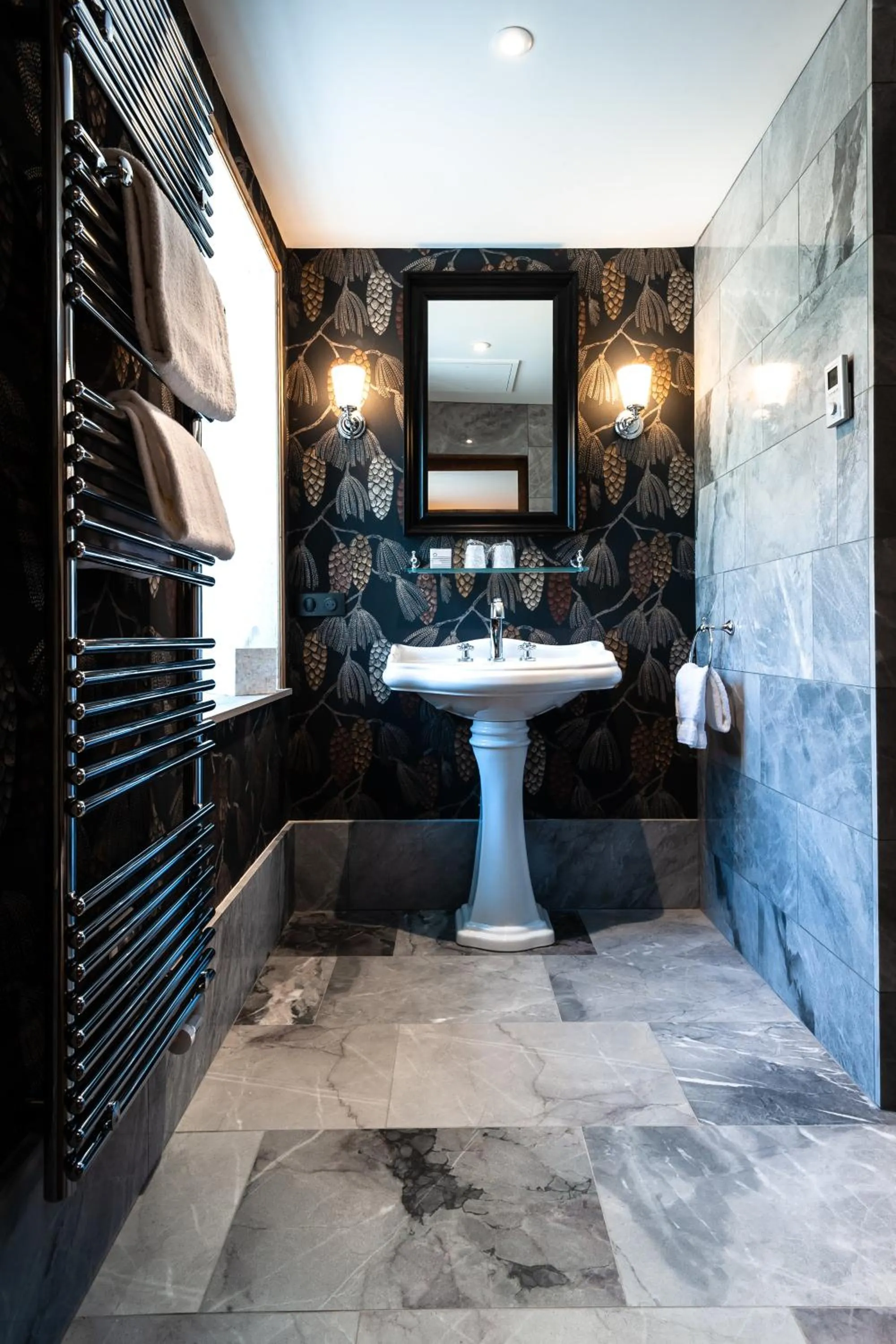 Bathroom in Château de Saulon