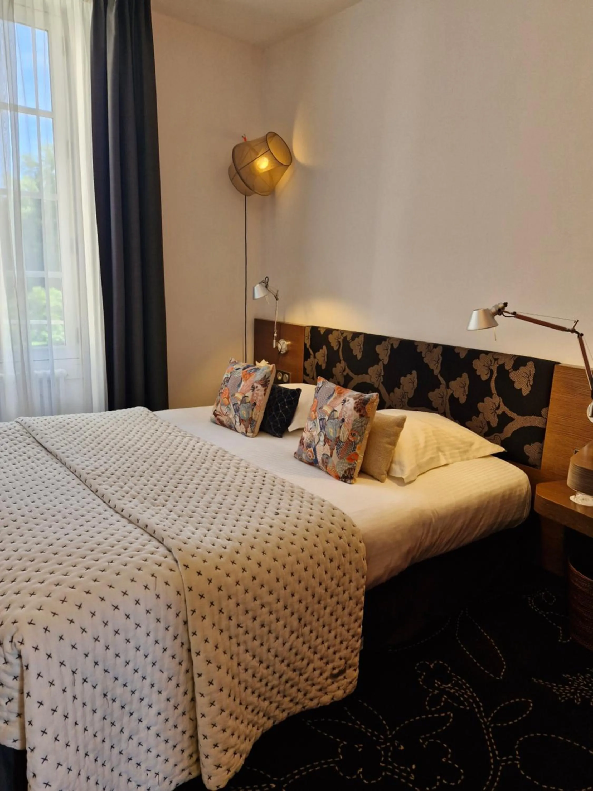 Property building, Bed in Château de Saulon