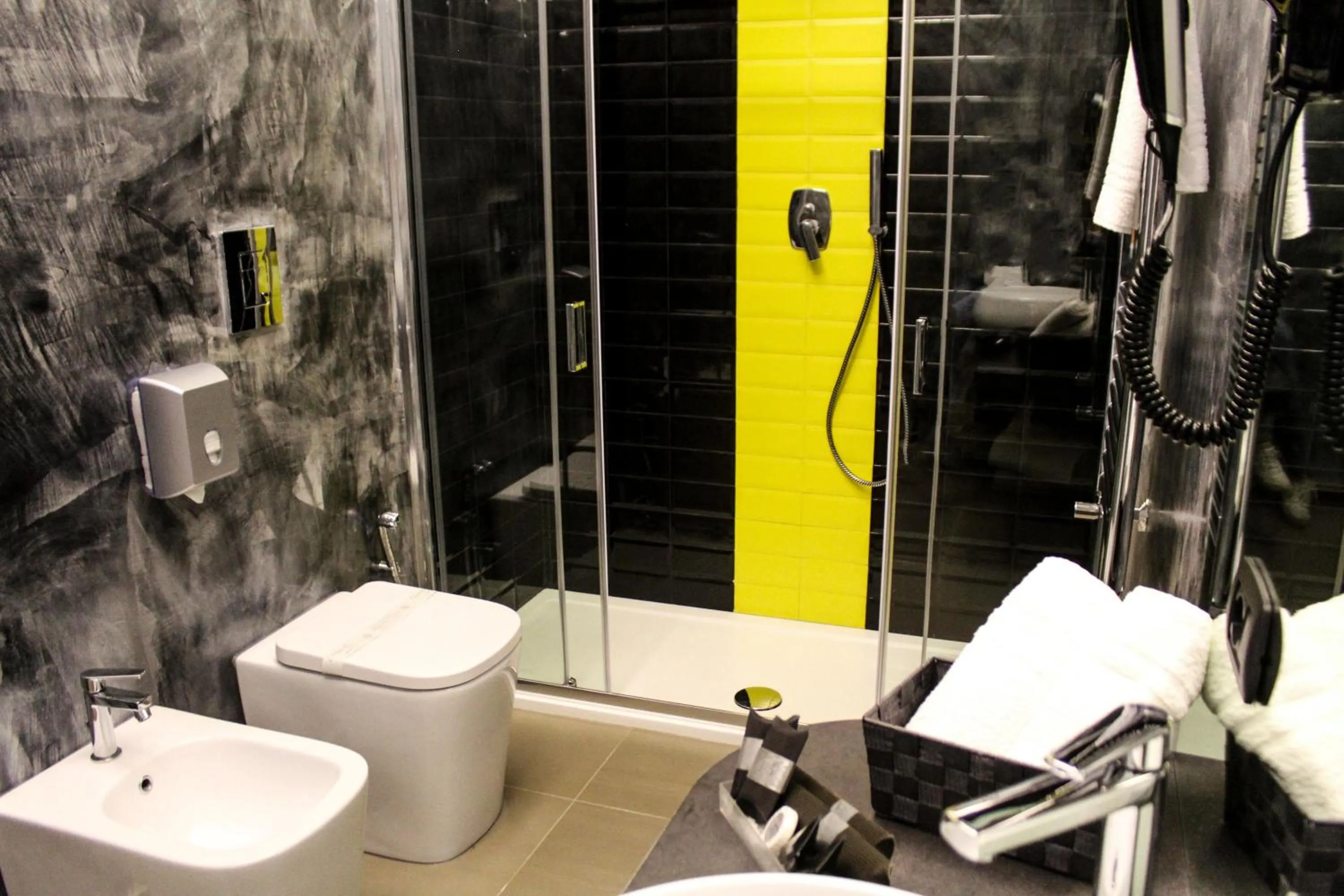 Shower in Gramsci 21 Rooms