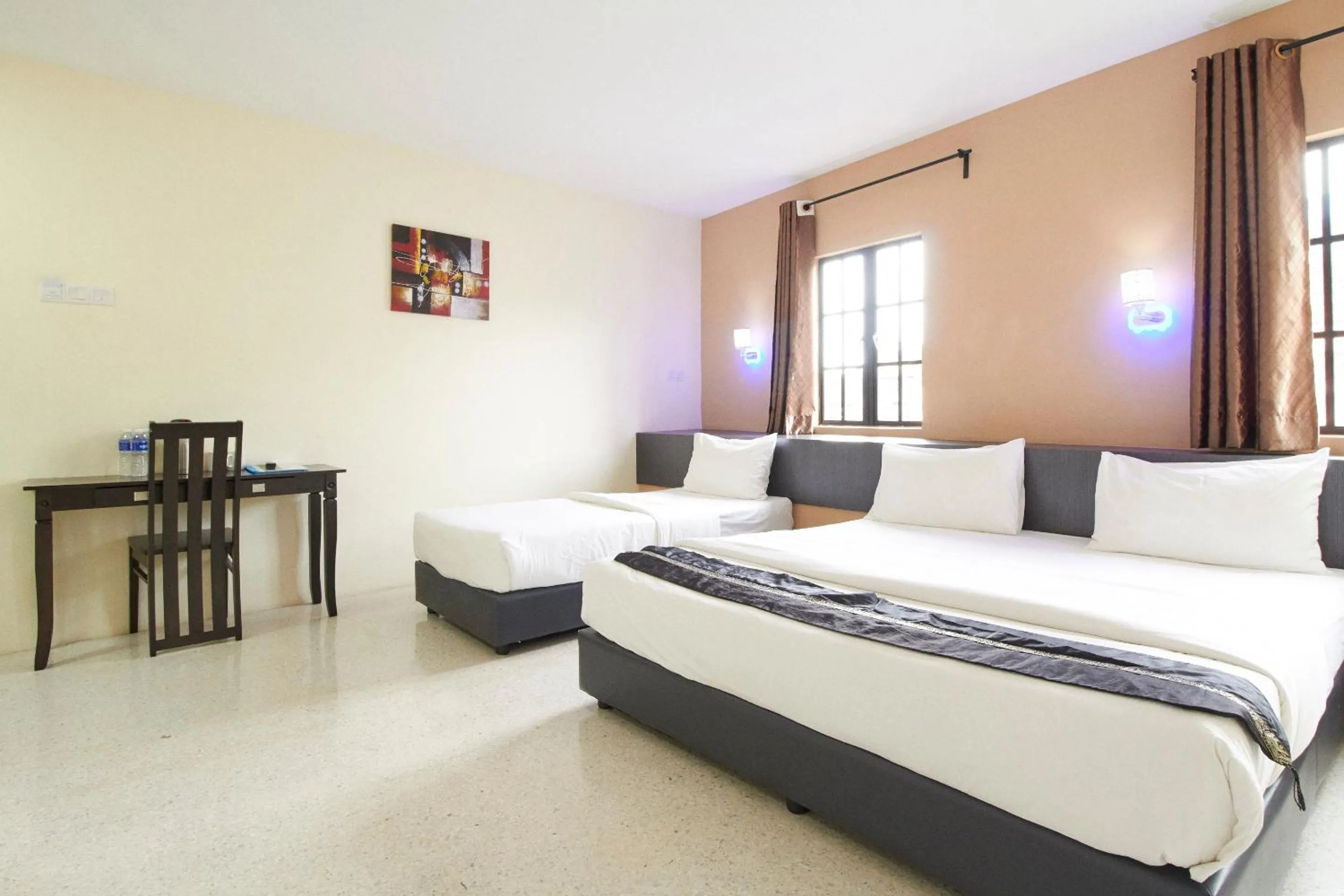 Bed in M S Hotel, Tengku Kelana KTM Klang