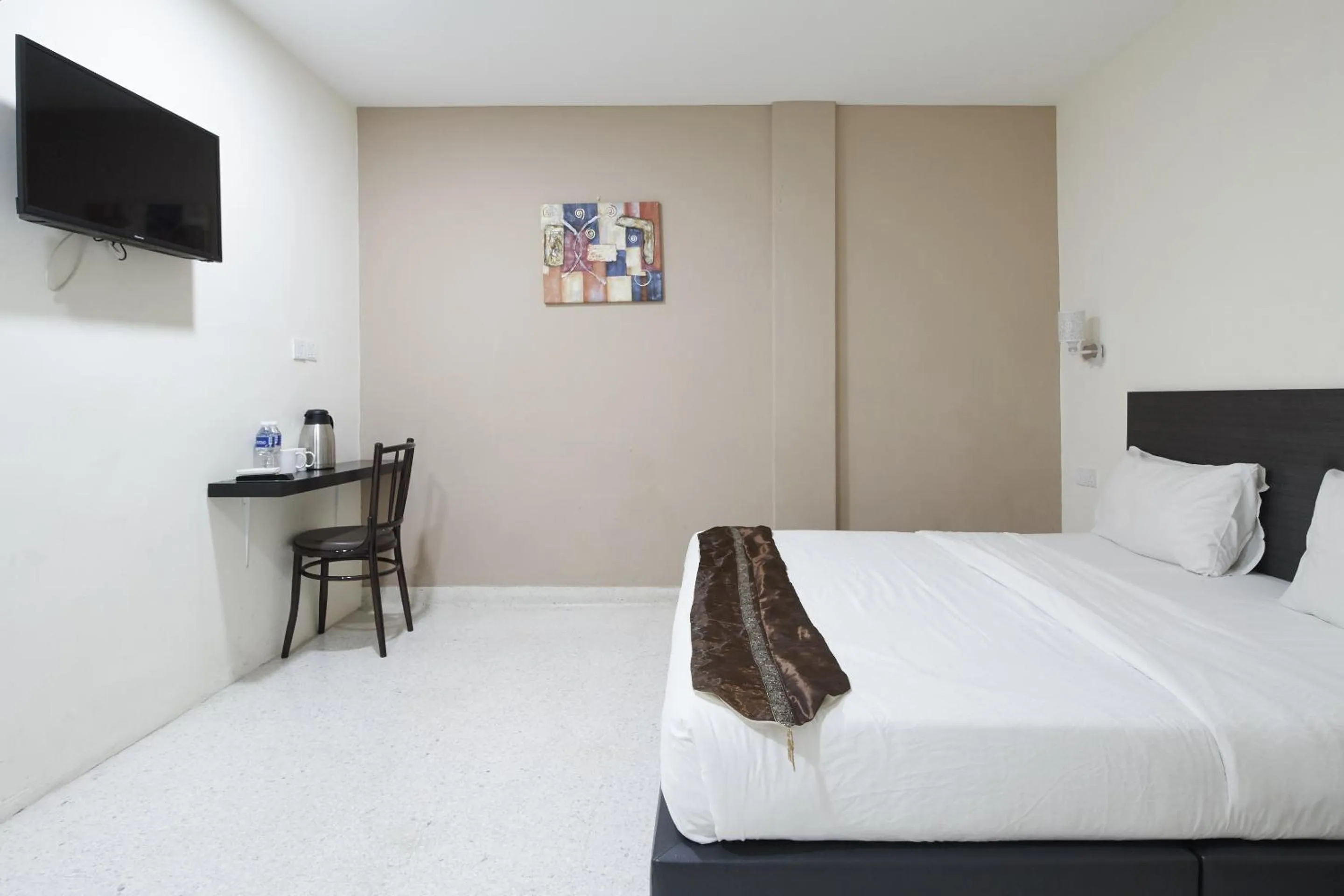 Bed in M S Hotel, Tengku Kelana KTM Klang