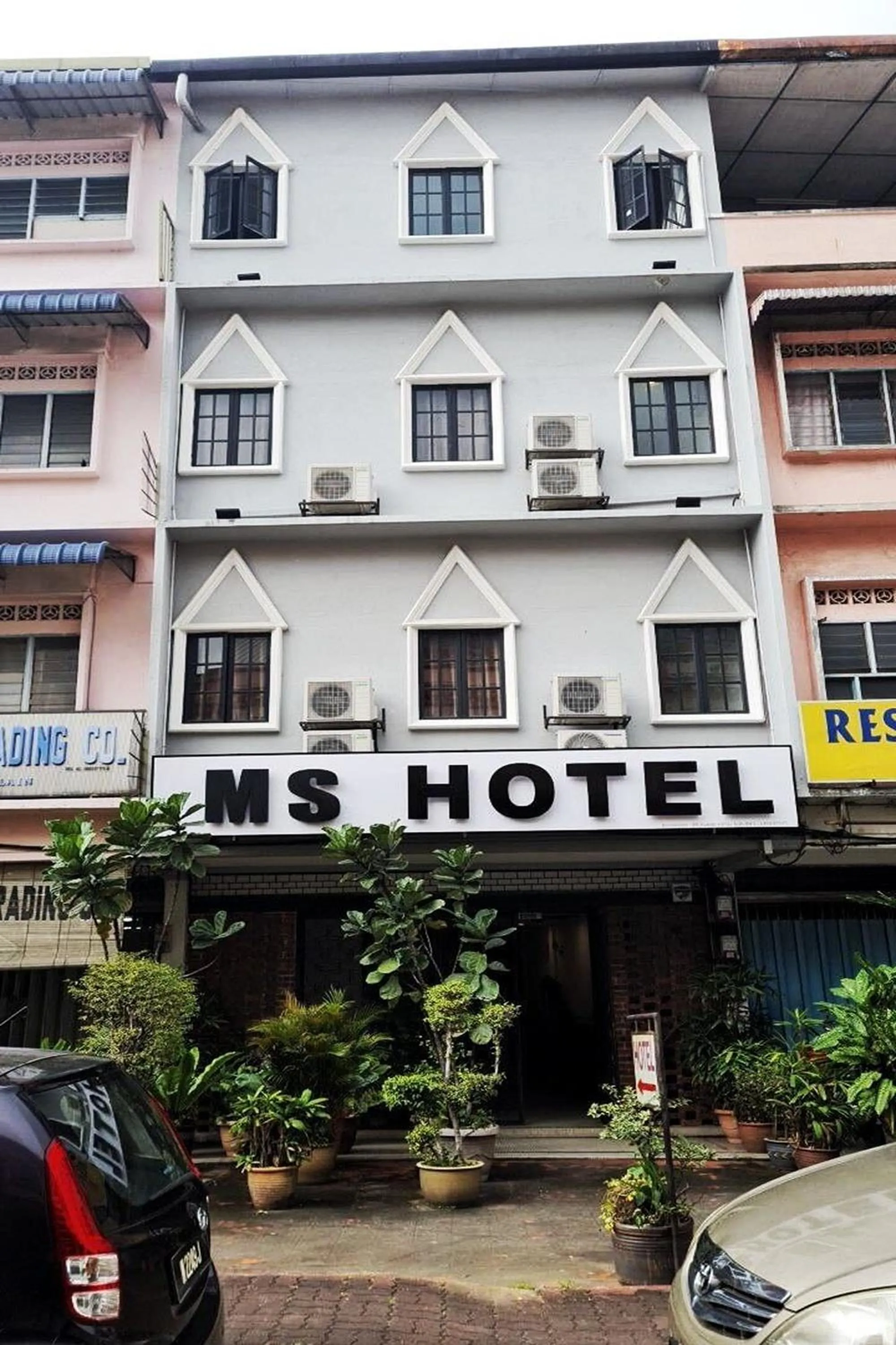 Property building in M S Hotel, Tengku Kelana KTM Klang