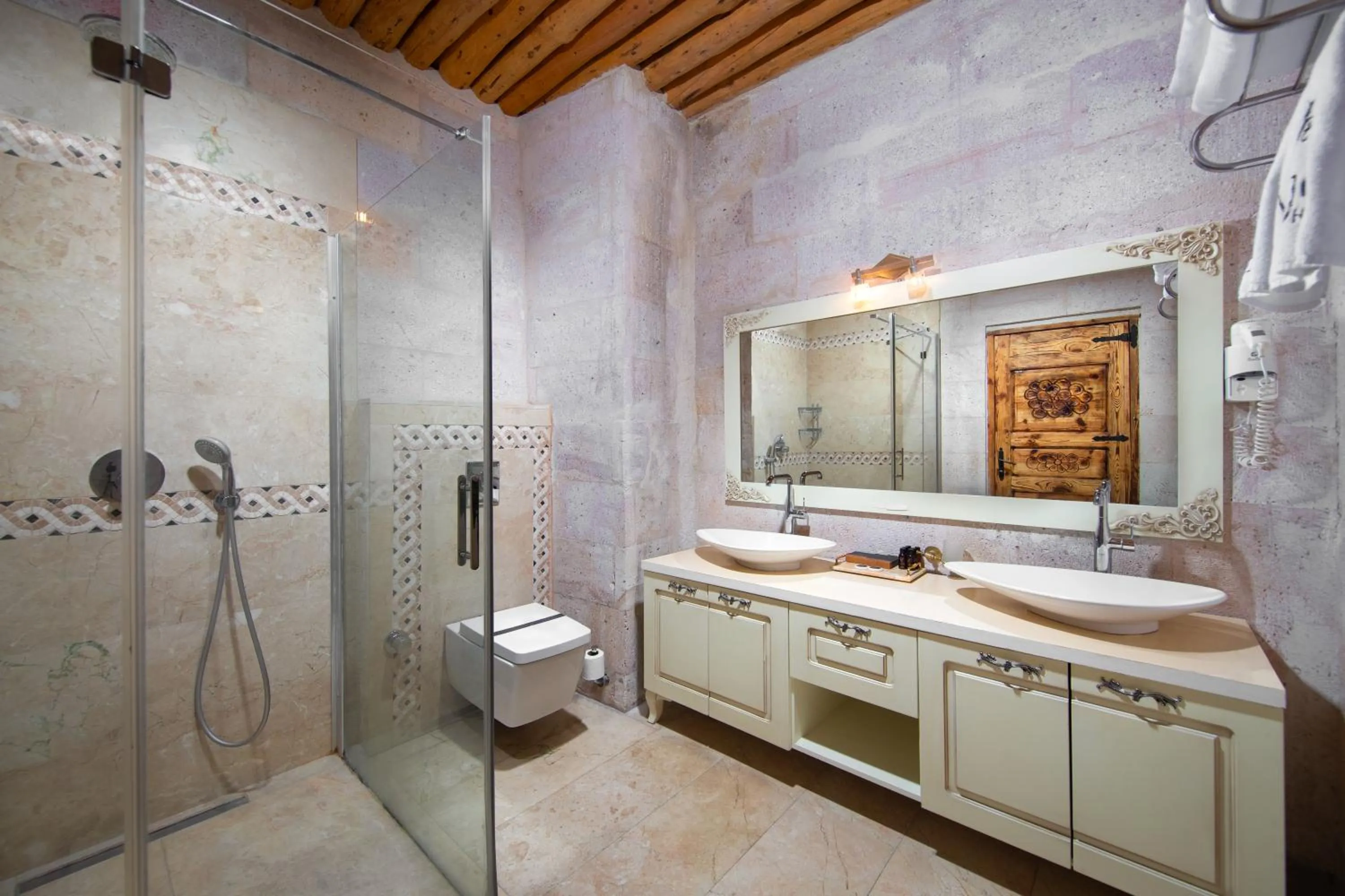 Shower in Vigor Cappadocia - Special Class