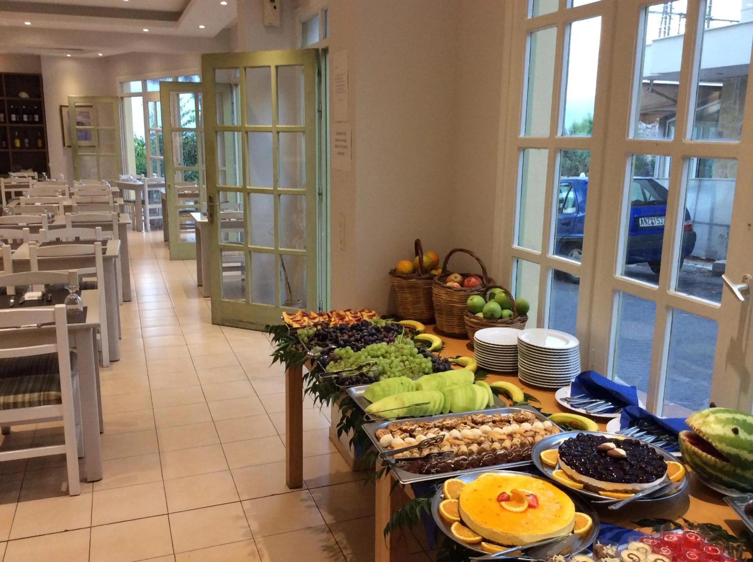 Breakfast in Mare Hotel Apartments