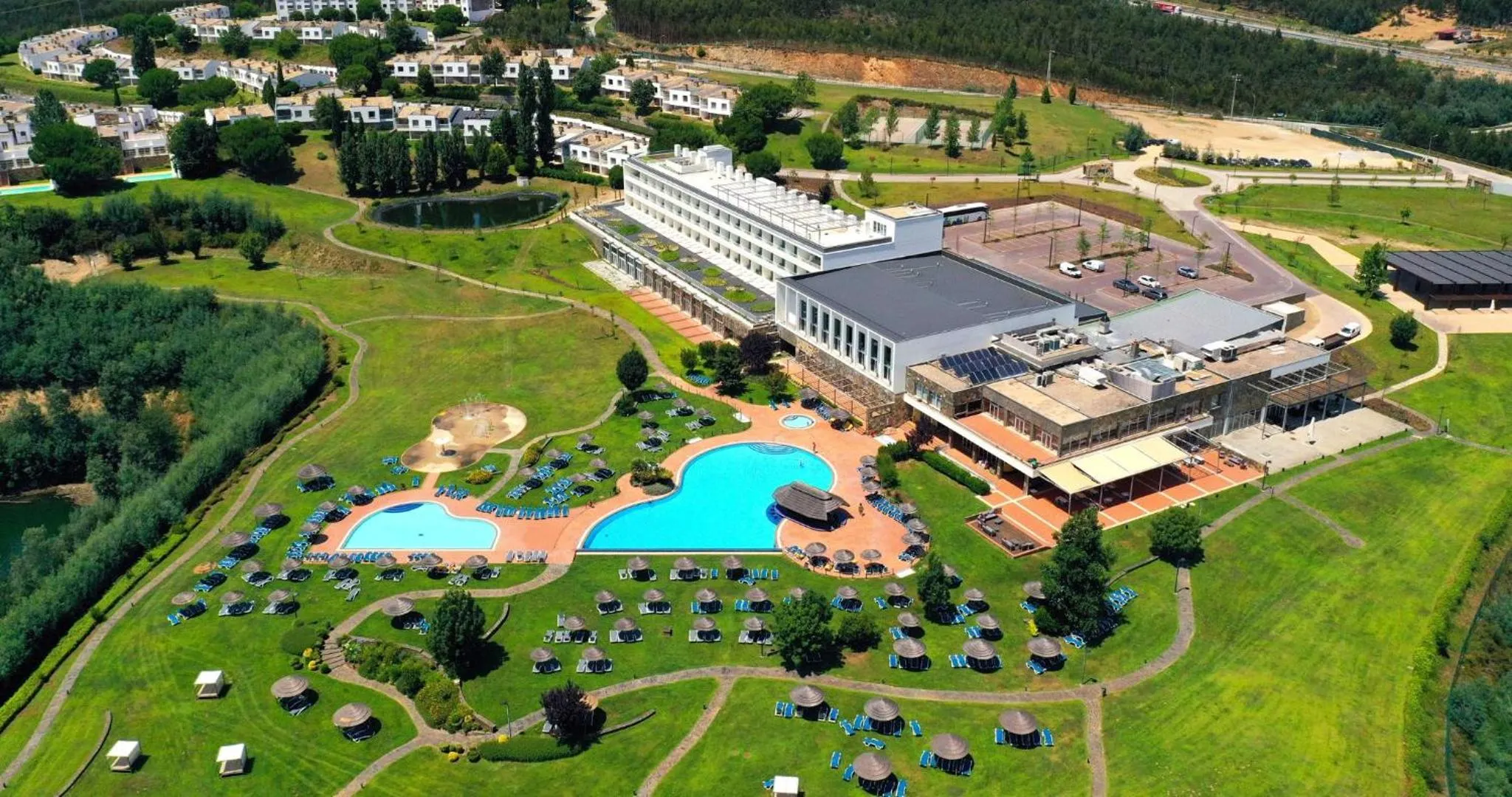 Swimming pool in Montebelo Aguieira Lake Resort & Spa