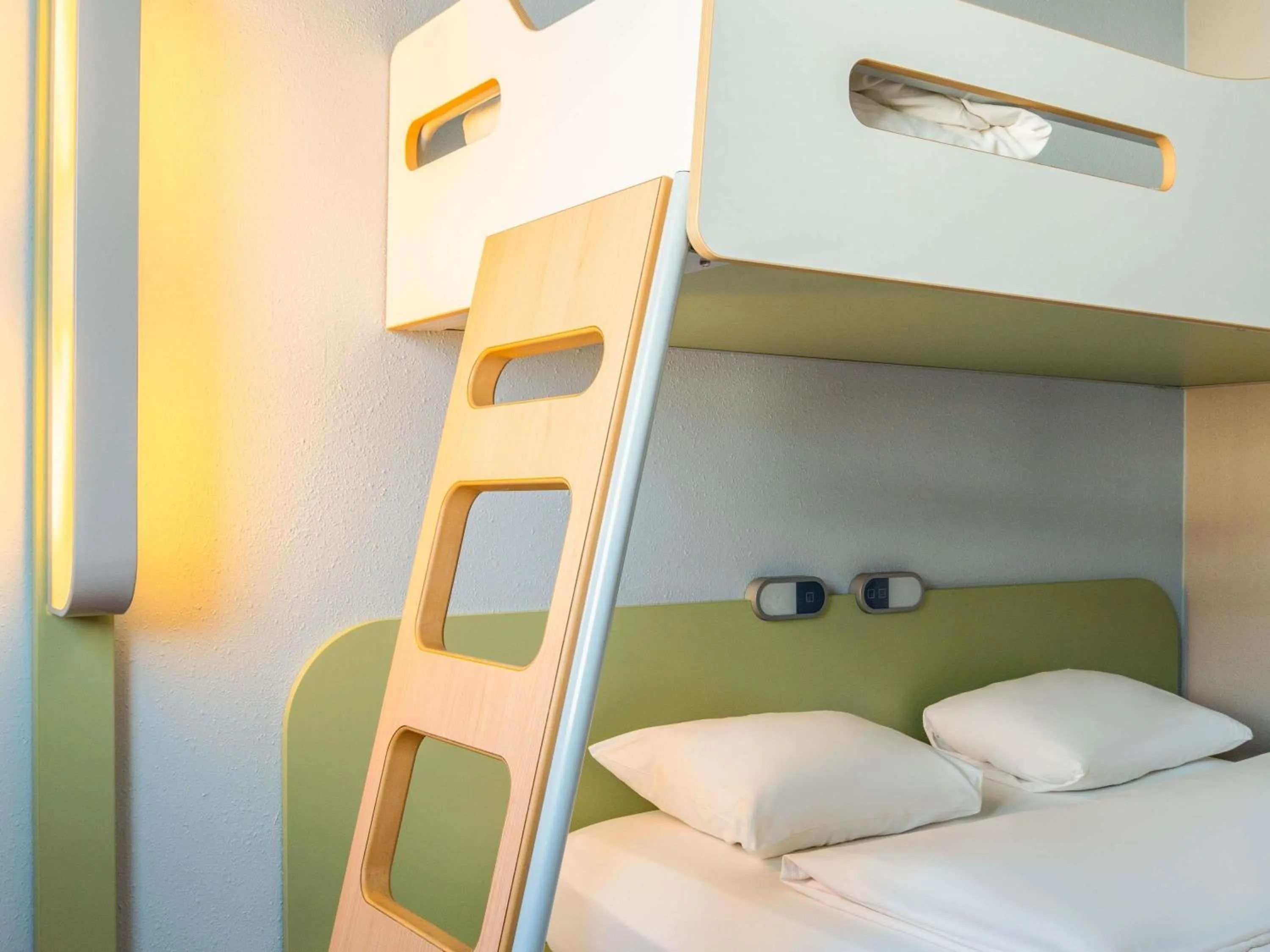 Bedroom, Bed in ibis budget Muenchen Ost Messe