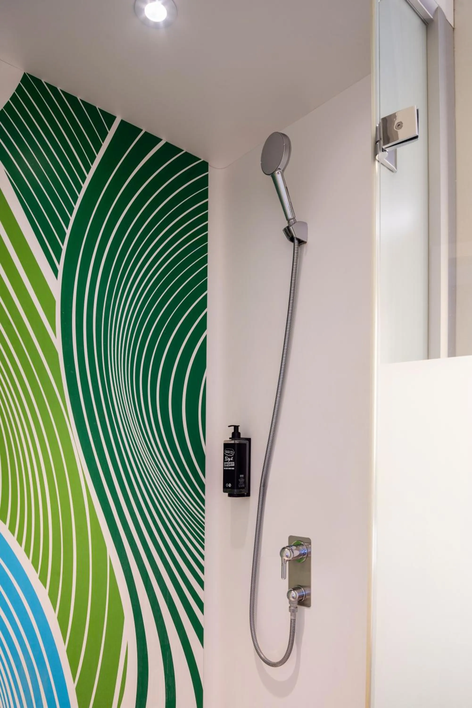 Shower in ibis budget Muenchen Ost Messe