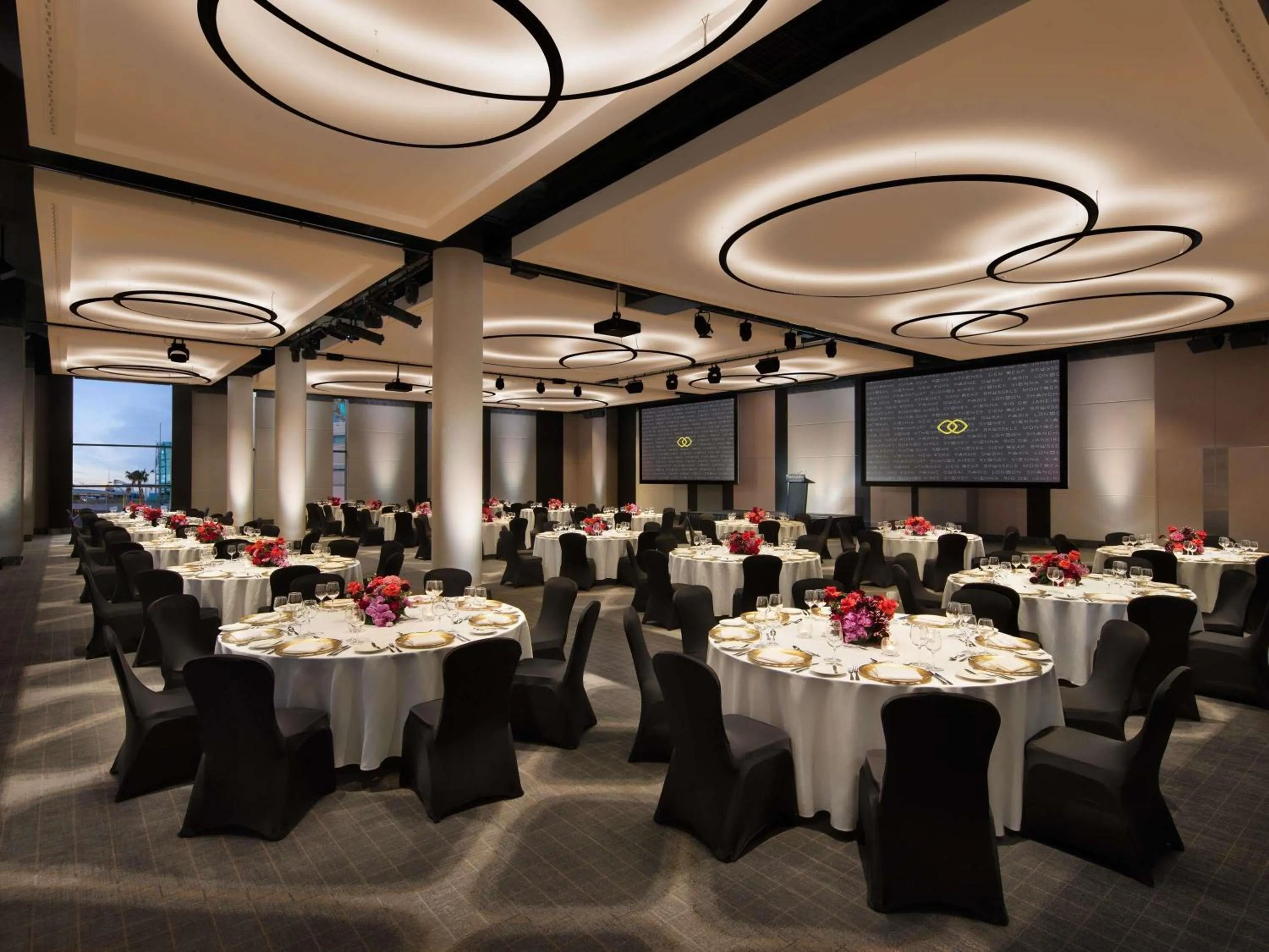 Meeting/conference room in Sofitel Sydney Darling Harbour