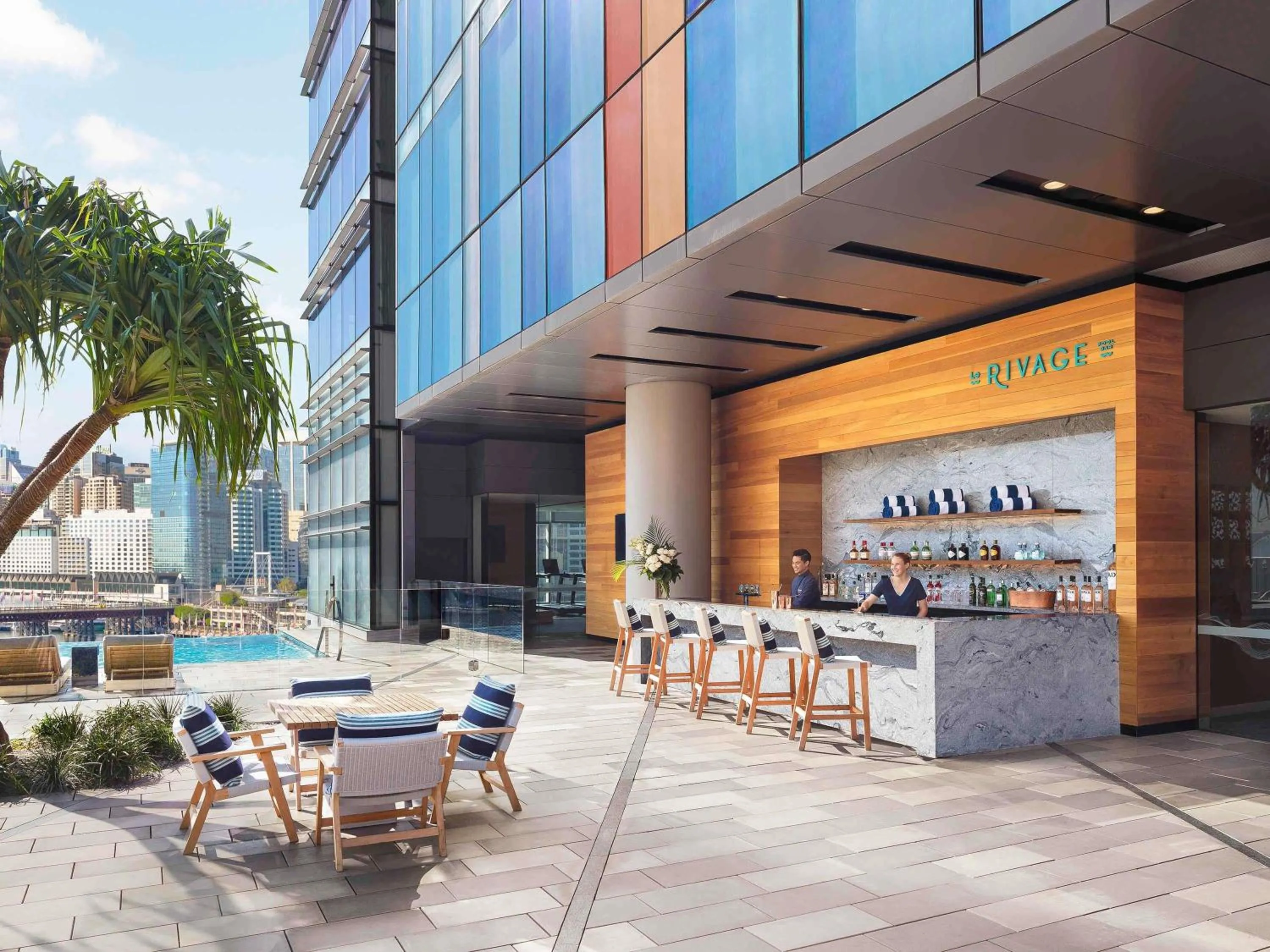 Lounge or bar in Sofitel Sydney Darling Harbour