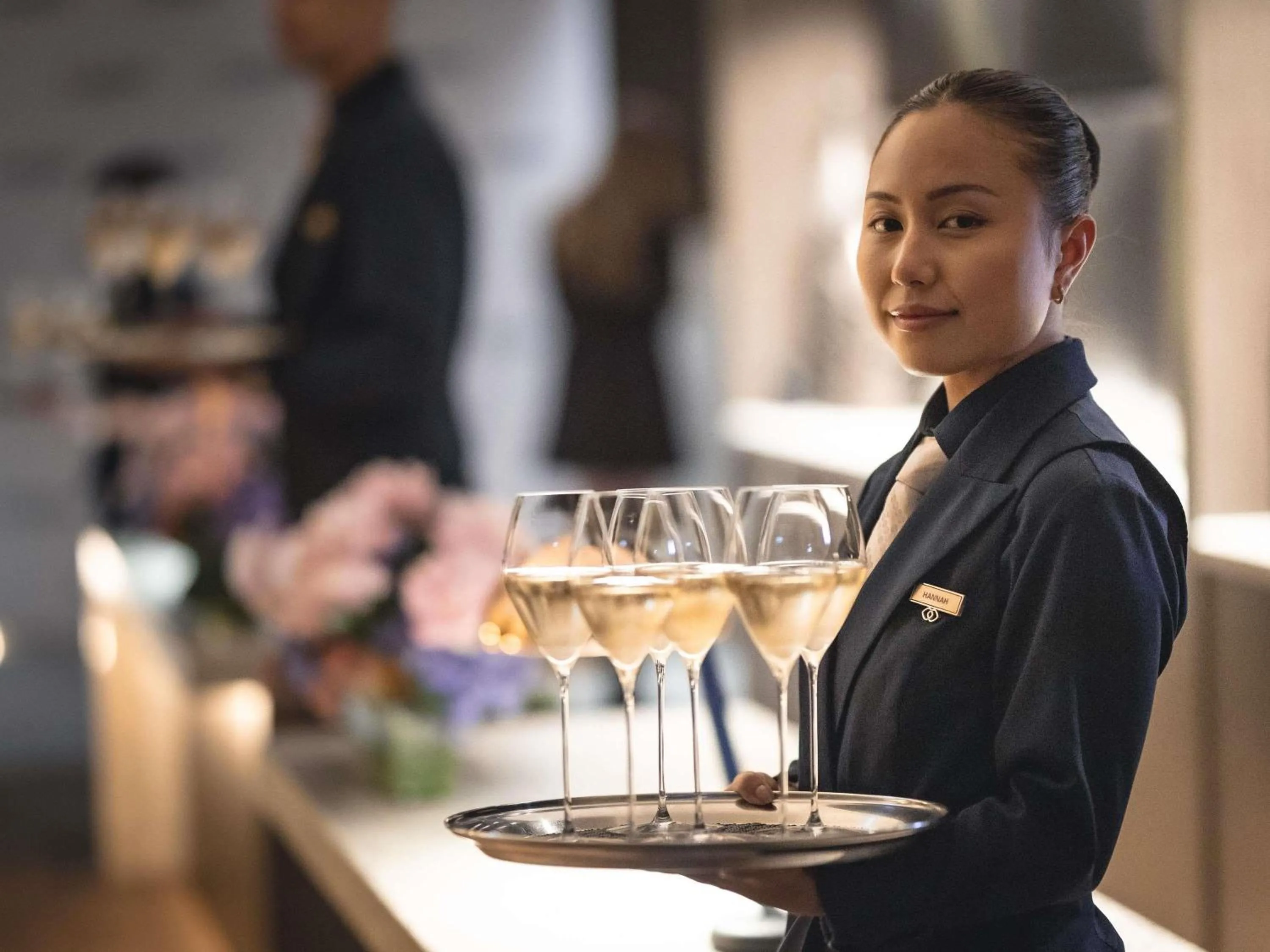 Lounge or bar in Sofitel Sydney Darling Harbour