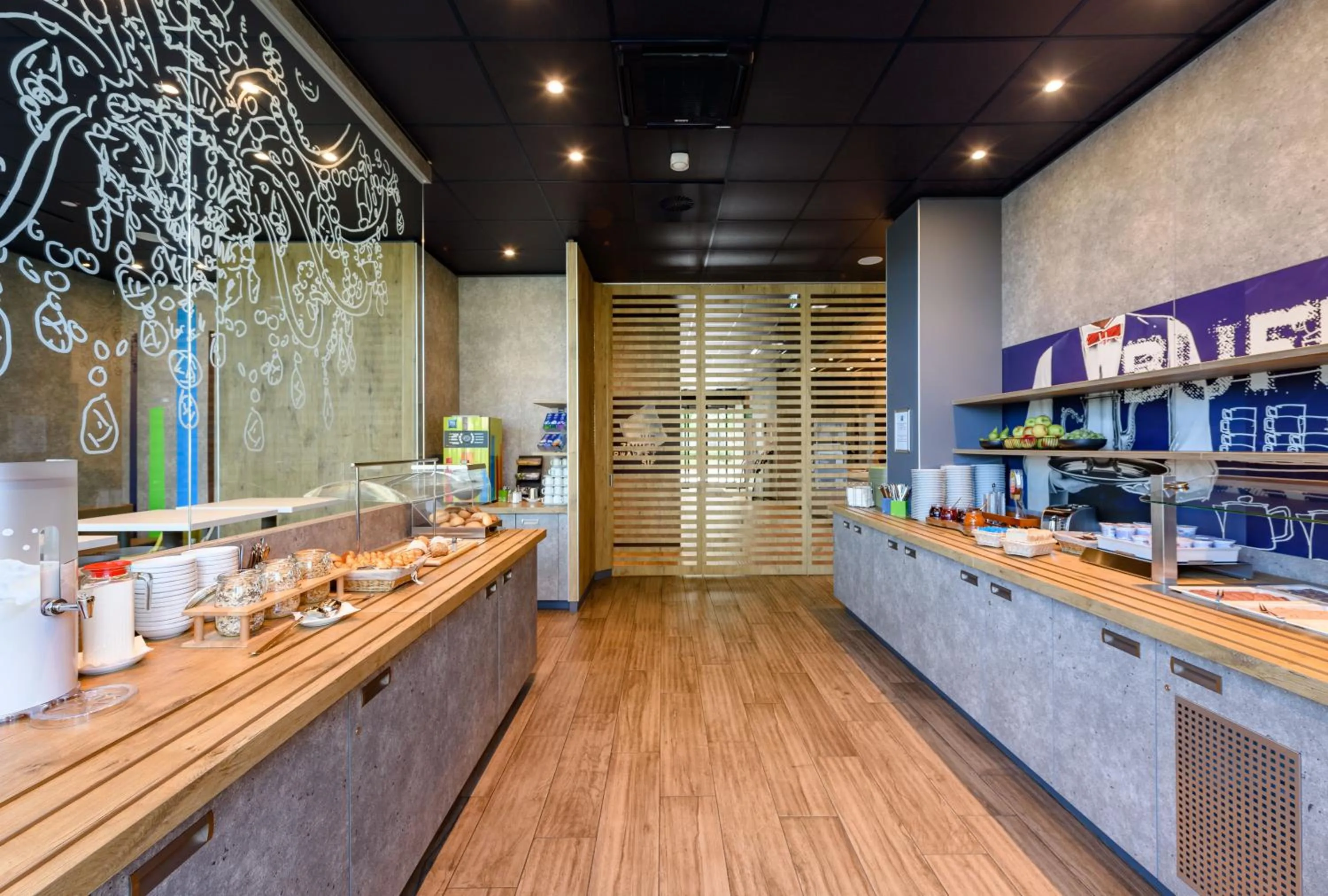 Buffet breakfast in ibis budget Muenchen City Olympiapark