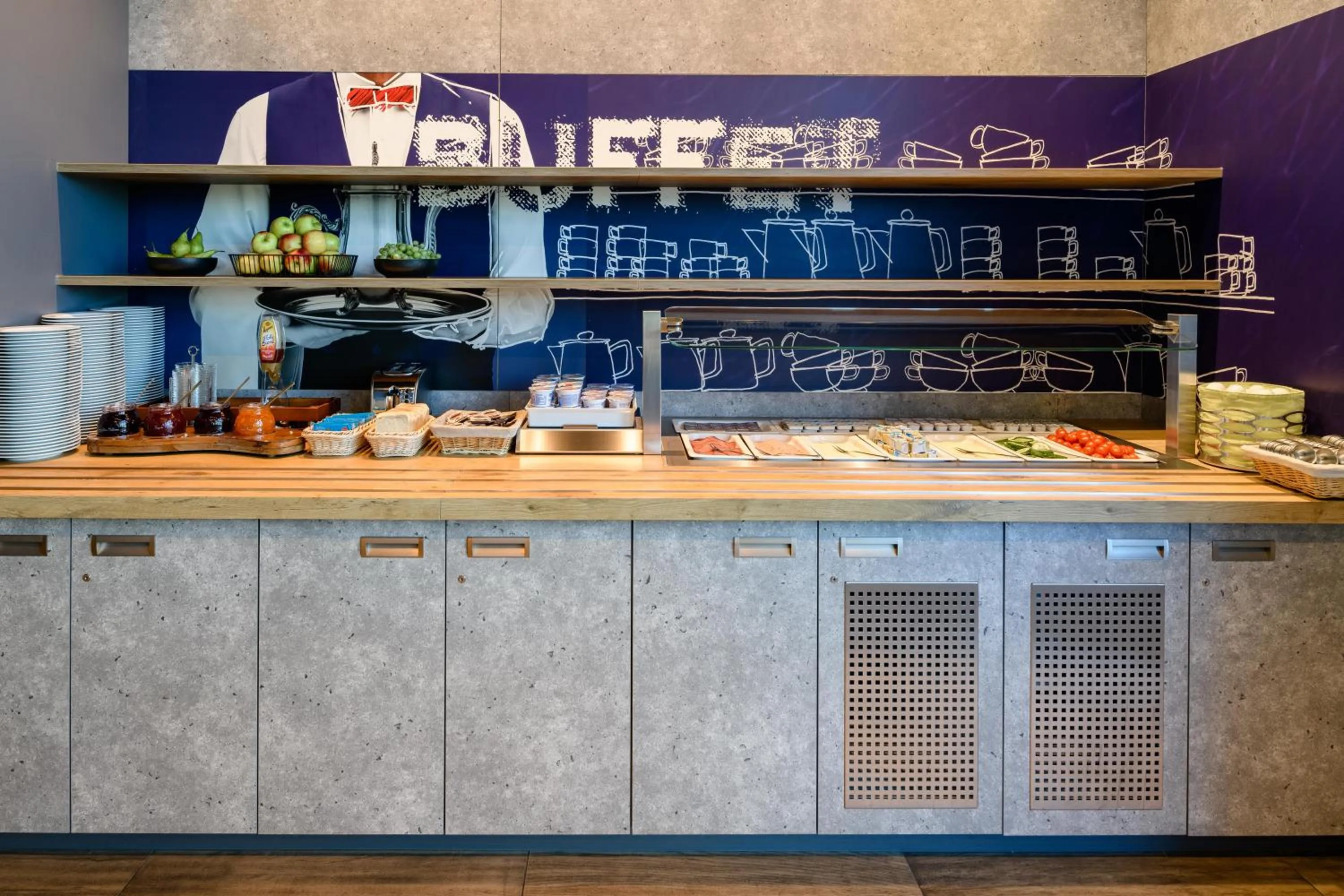 Food and drinks in ibis budget Muenchen City Olympiapark