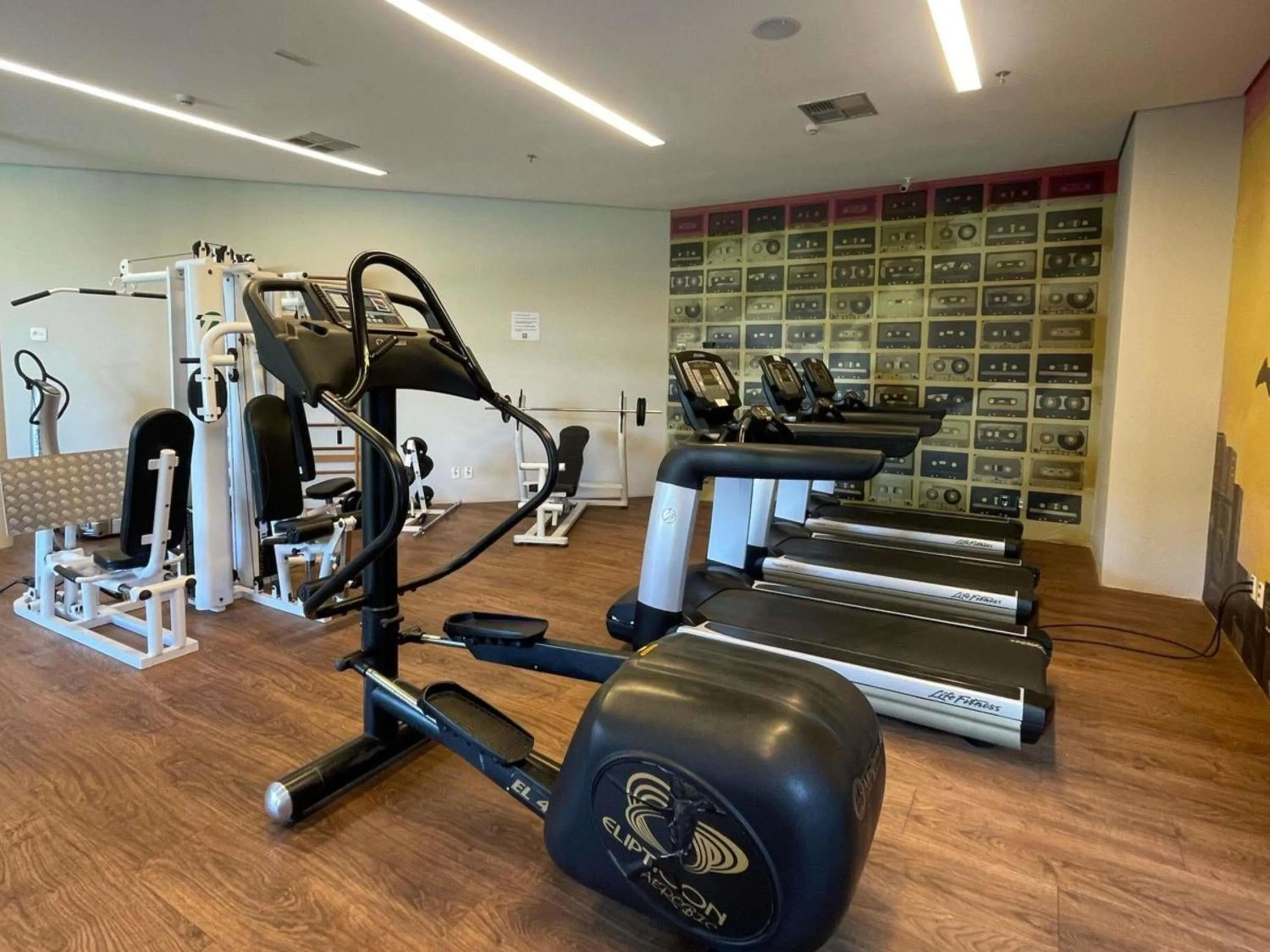 Fitness centre/facilities in ibis Styles Taubate