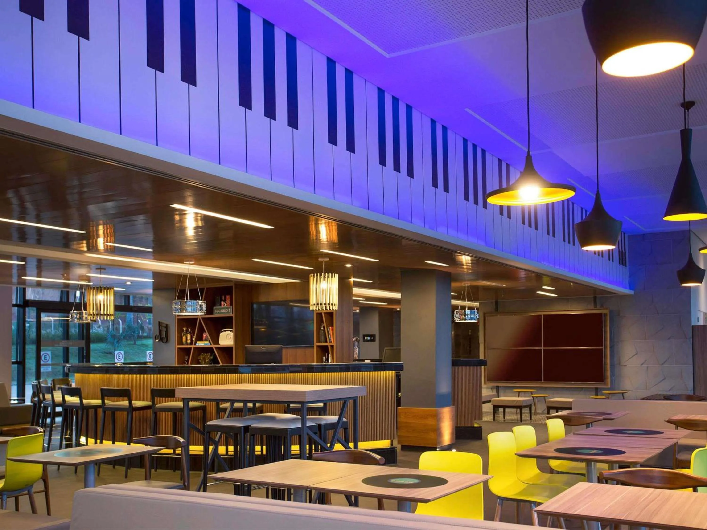 Restaurant/places to eat in ibis Styles Taubate