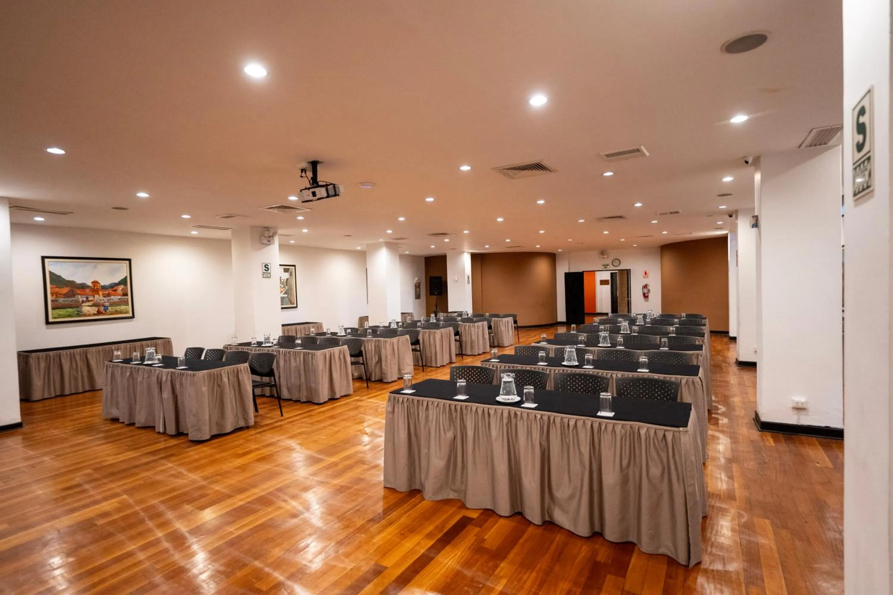 Meeting/conference room in Hotel Jose Antonio Cusco