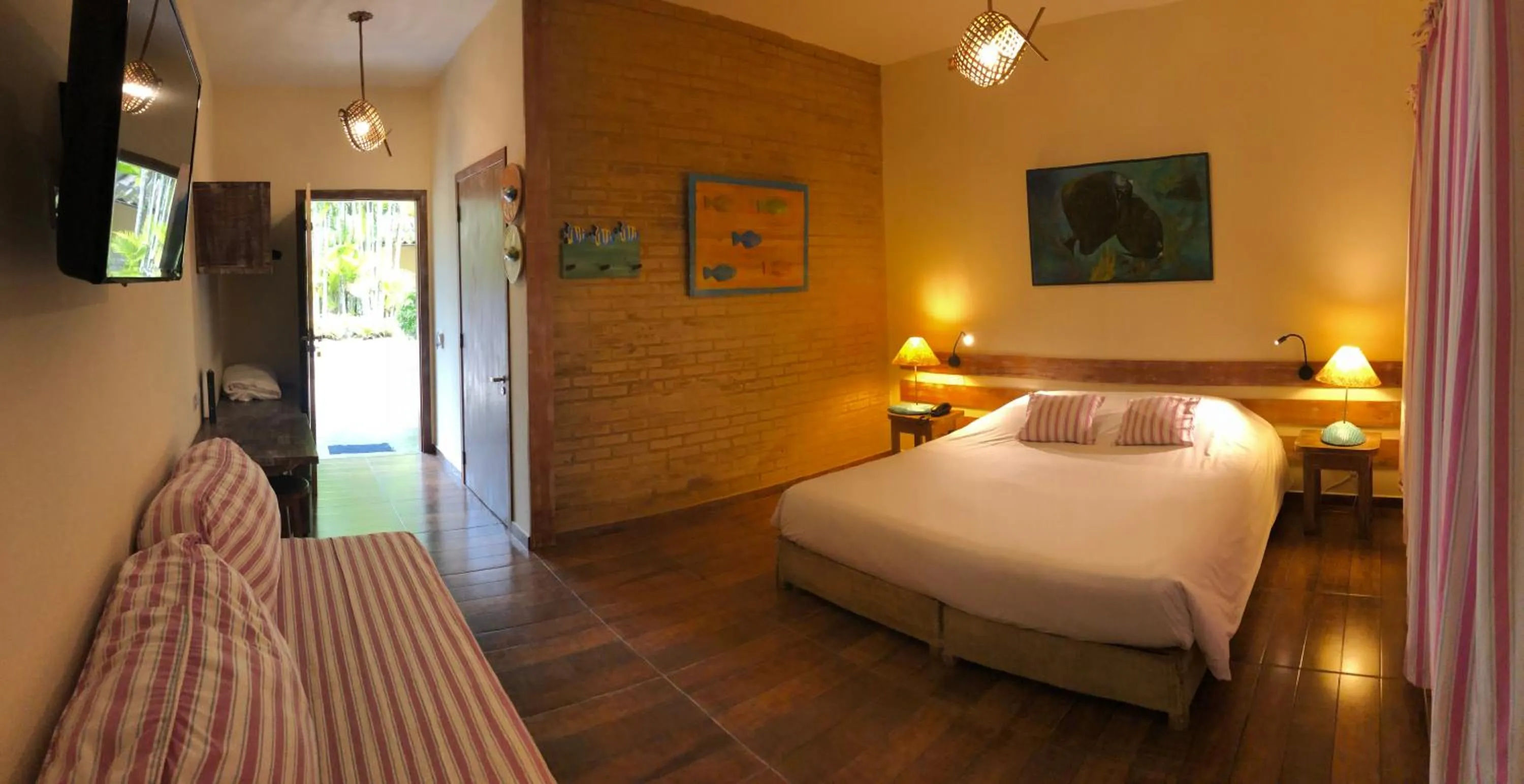 Photo of the whole room, Bed in Itamambuca Eco Resort