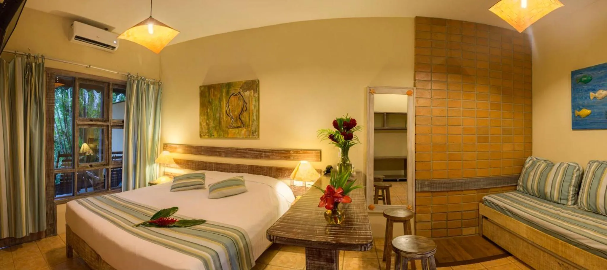 Photo of the whole room, Bed in Itamambuca Eco Resort