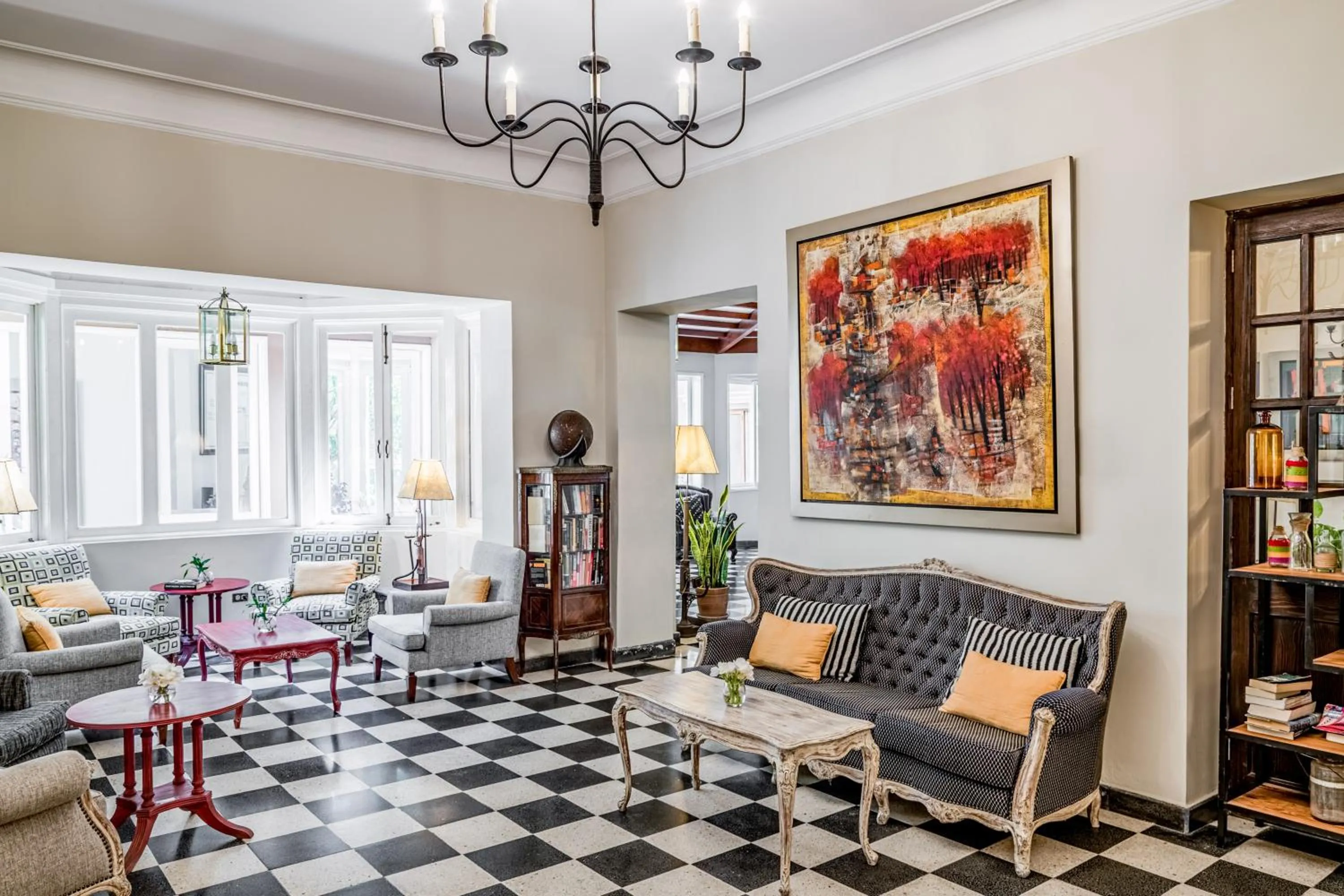 Communal lounge/ TV room in Hotel Antigua Miraflores