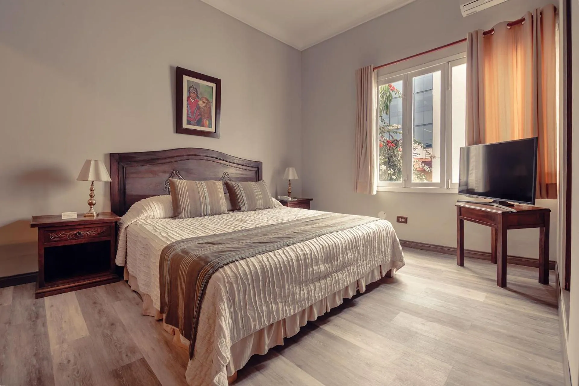 Decorative detail, Bed in Hotel Antigua Miraflores