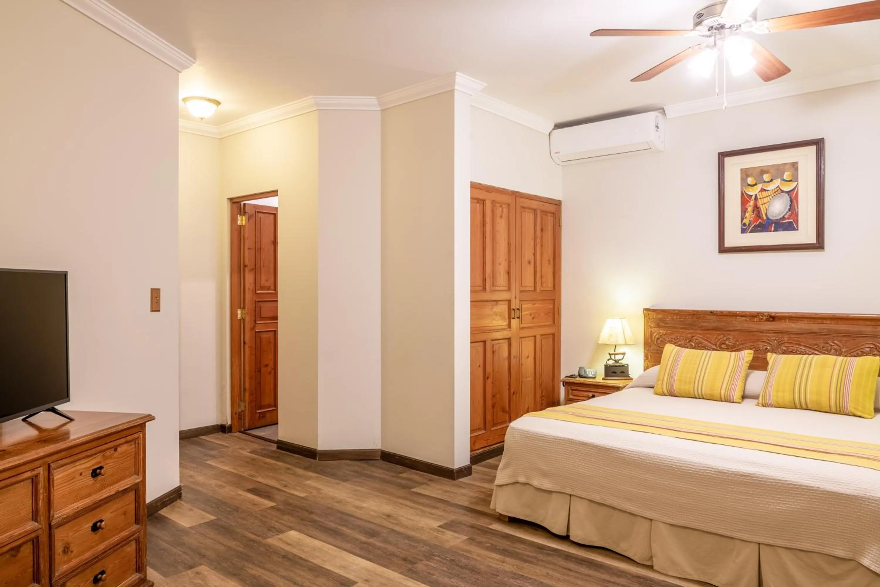 Bedroom, Bed in Hotel Antigua Miraflores