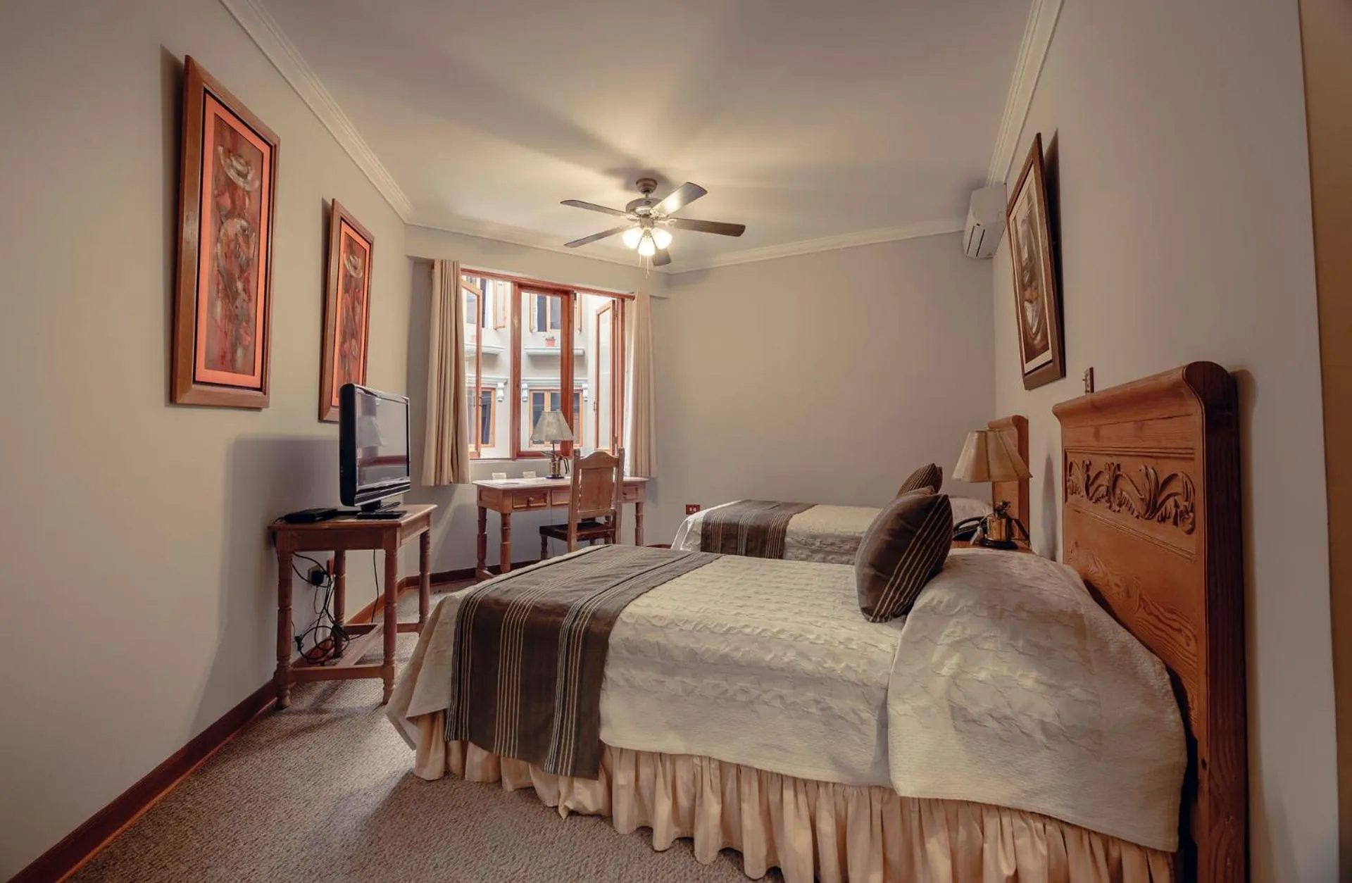 Decorative detail, Bed in Hotel Antigua Miraflores